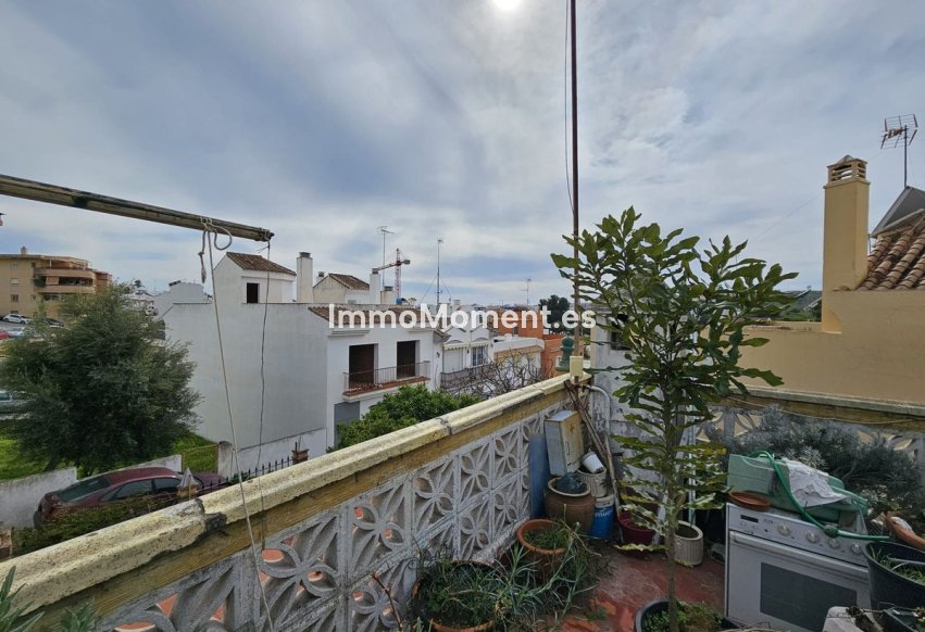 Resale - Detached villa - Estepona - Estepona Centro