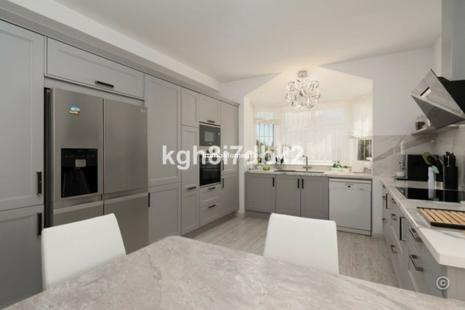 Resale - Detached villa - Estepona - Estepona Centro