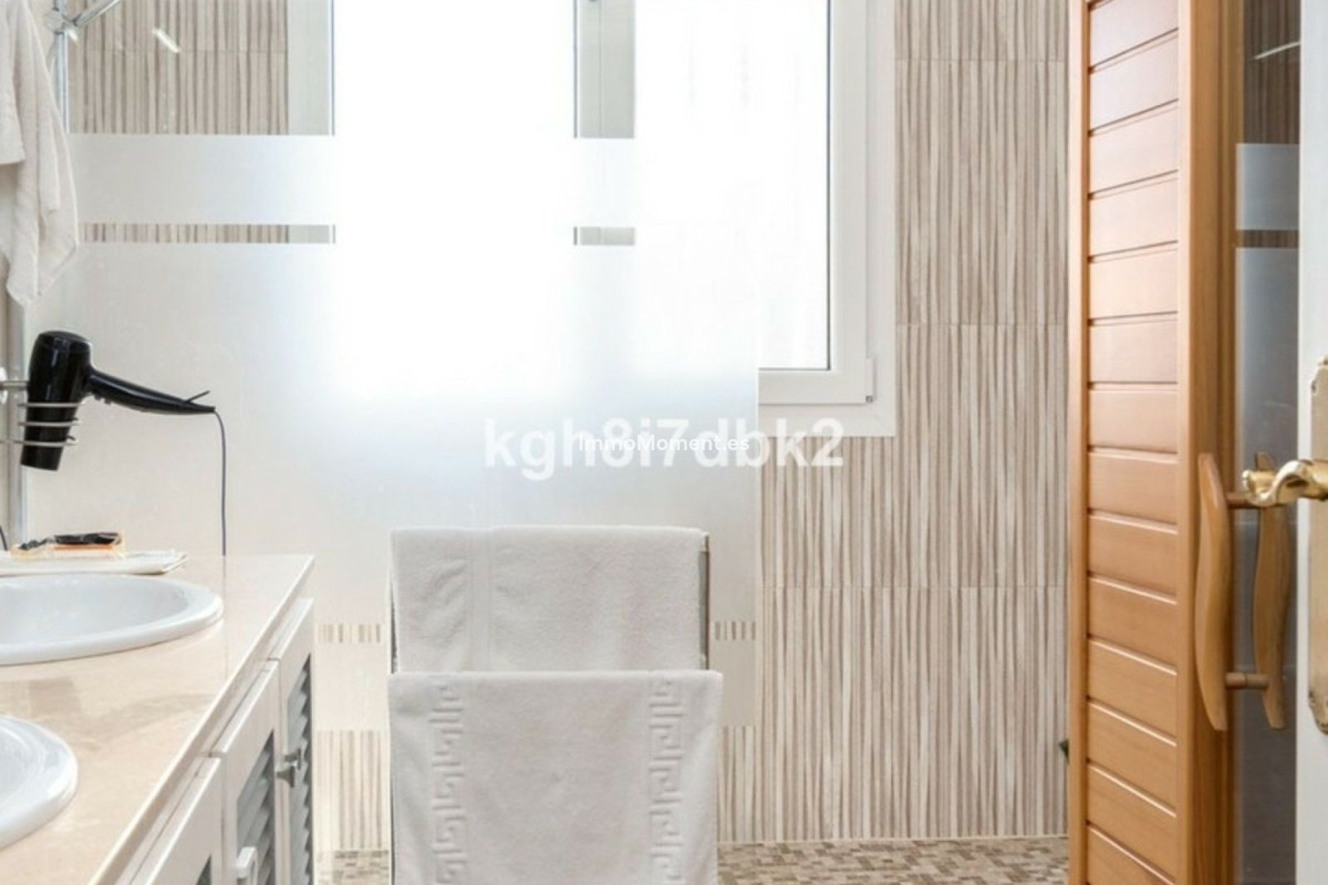 Resale - Detached villa - Estepona - Estepona Centro