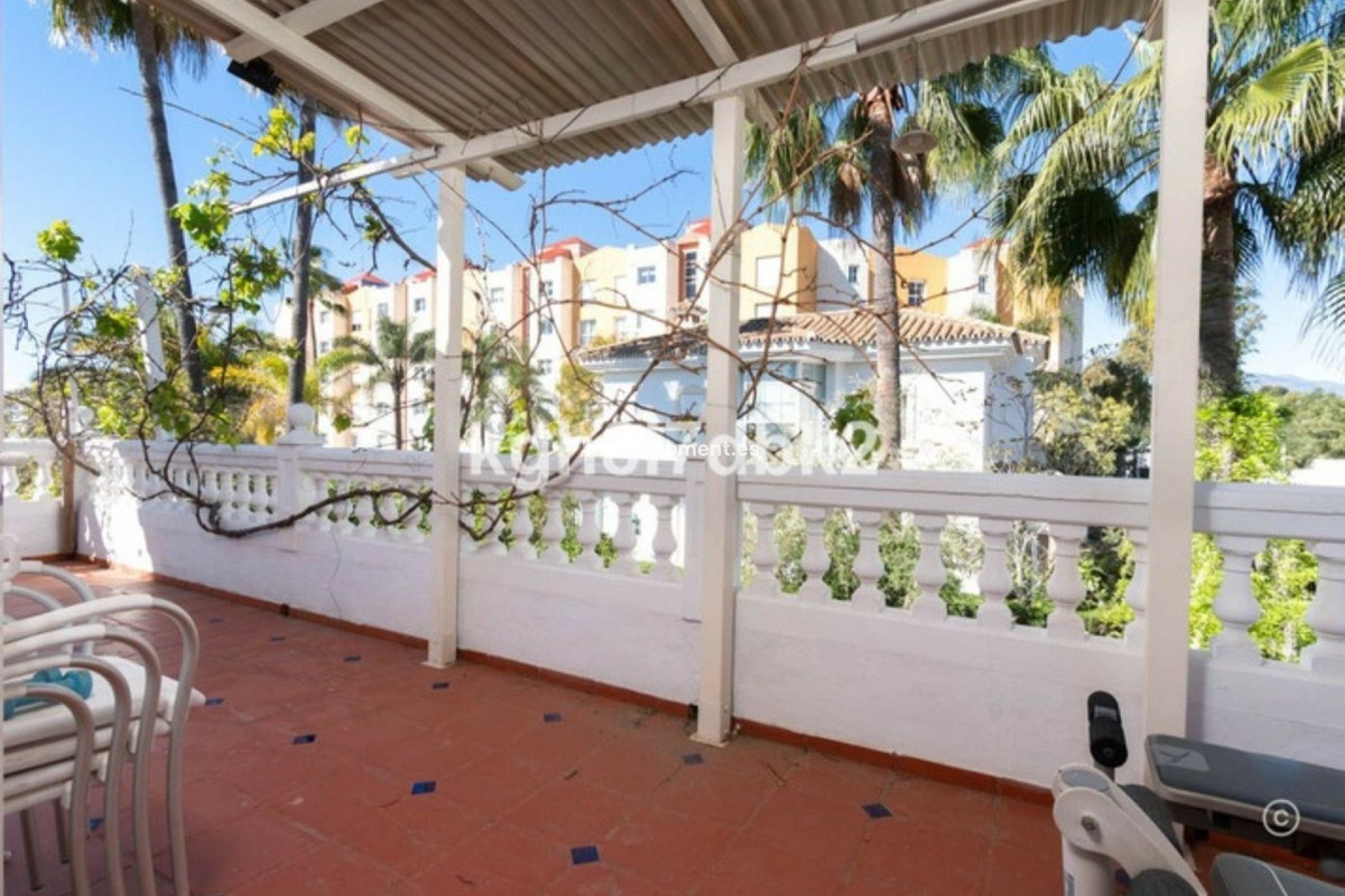 Resale - Detached villa - Estepona - Estepona Centro