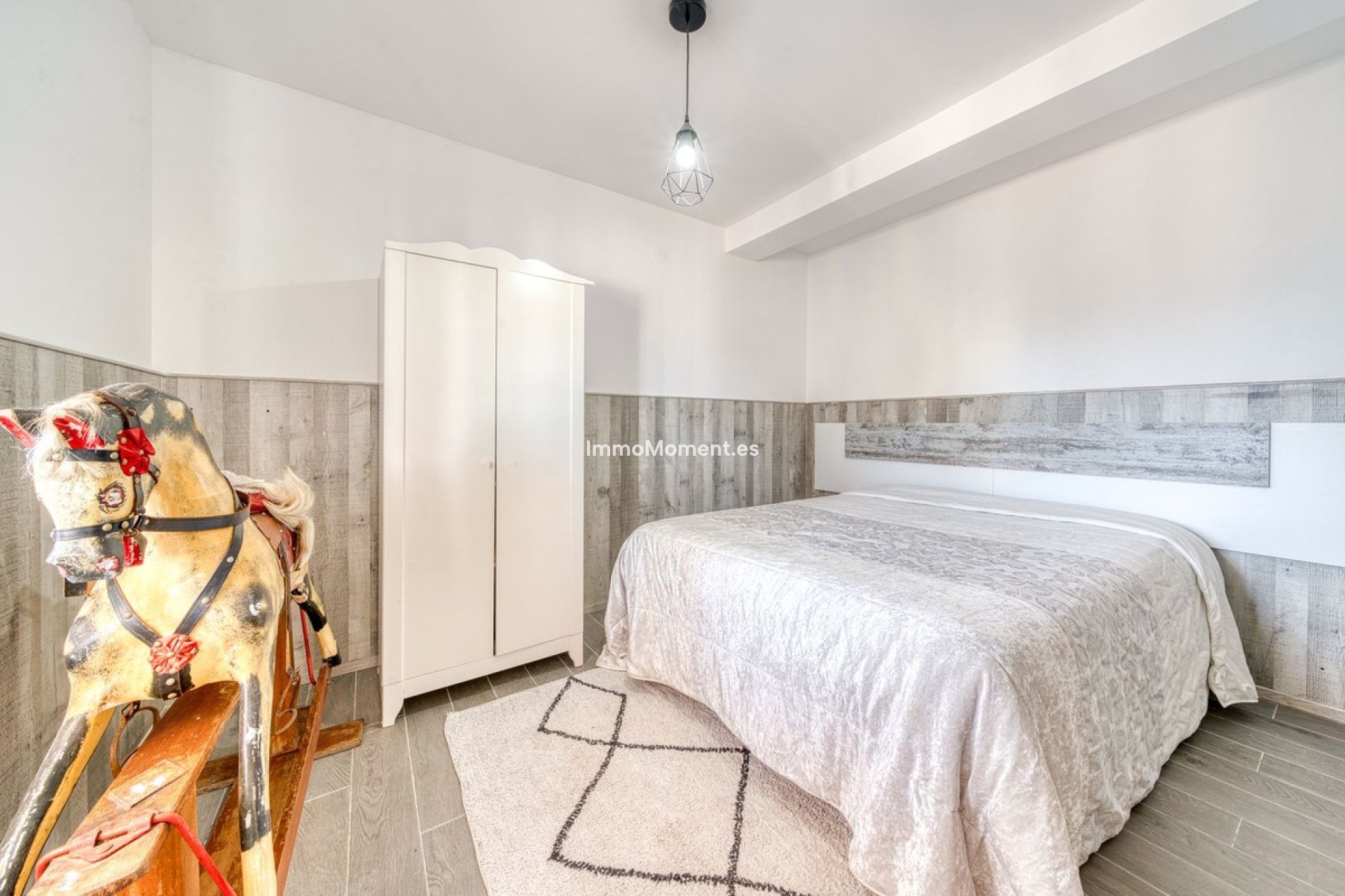 Resale - Detached villa - Estepona - Estepona Centro