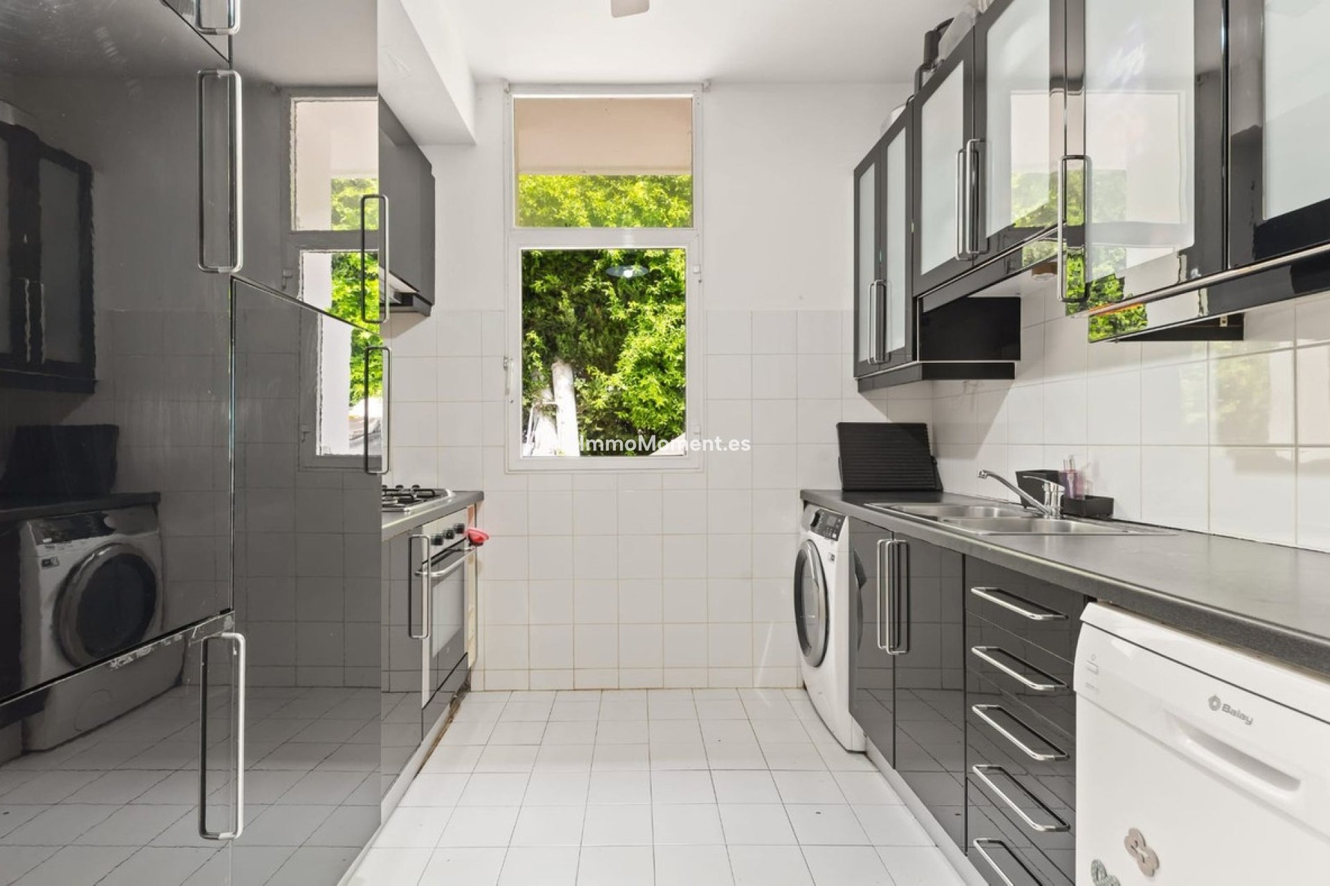 Resale - Detached villa - Estepona - Estepona Centro
