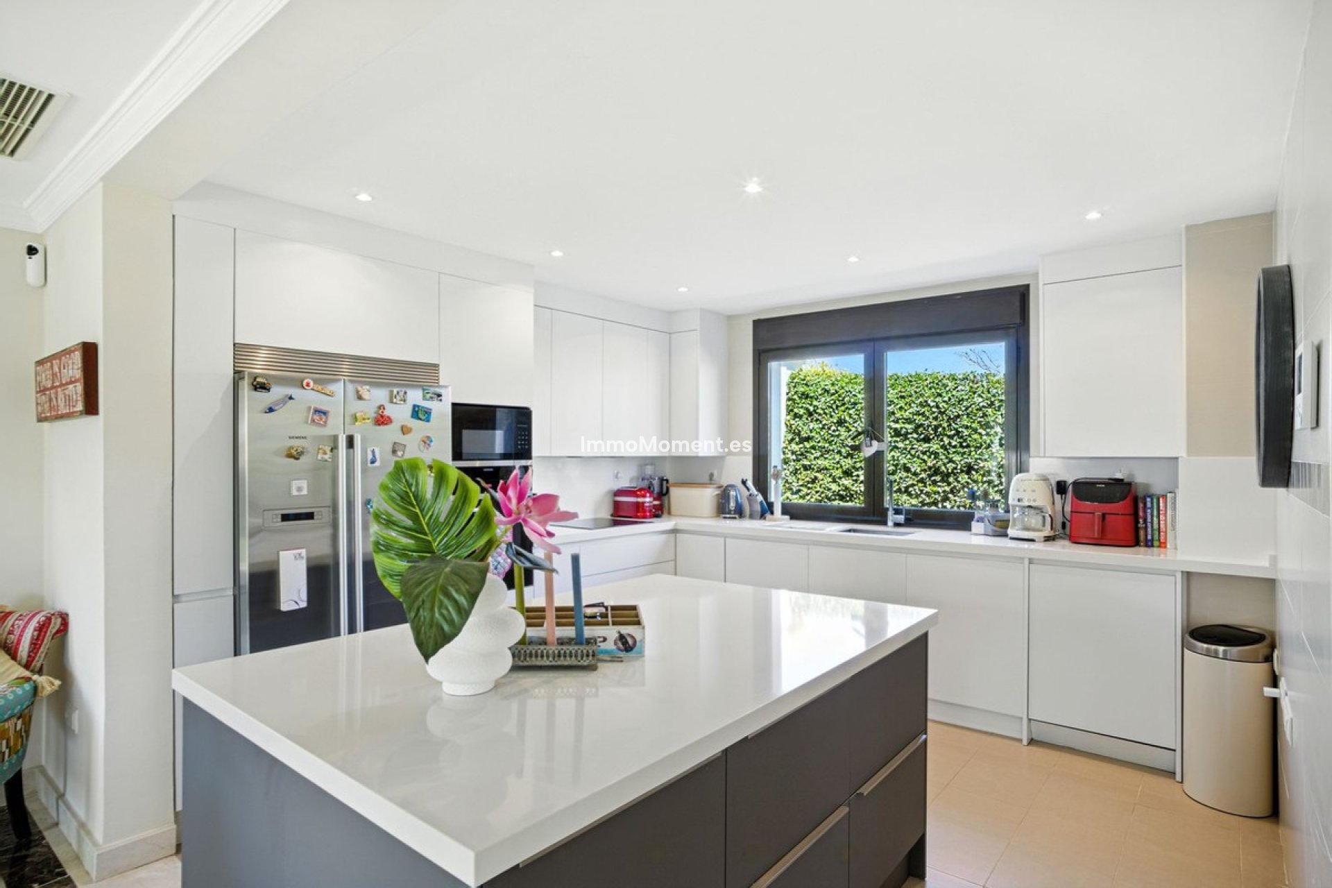 Resale - Detached villa - Estepona - Estepona Centro