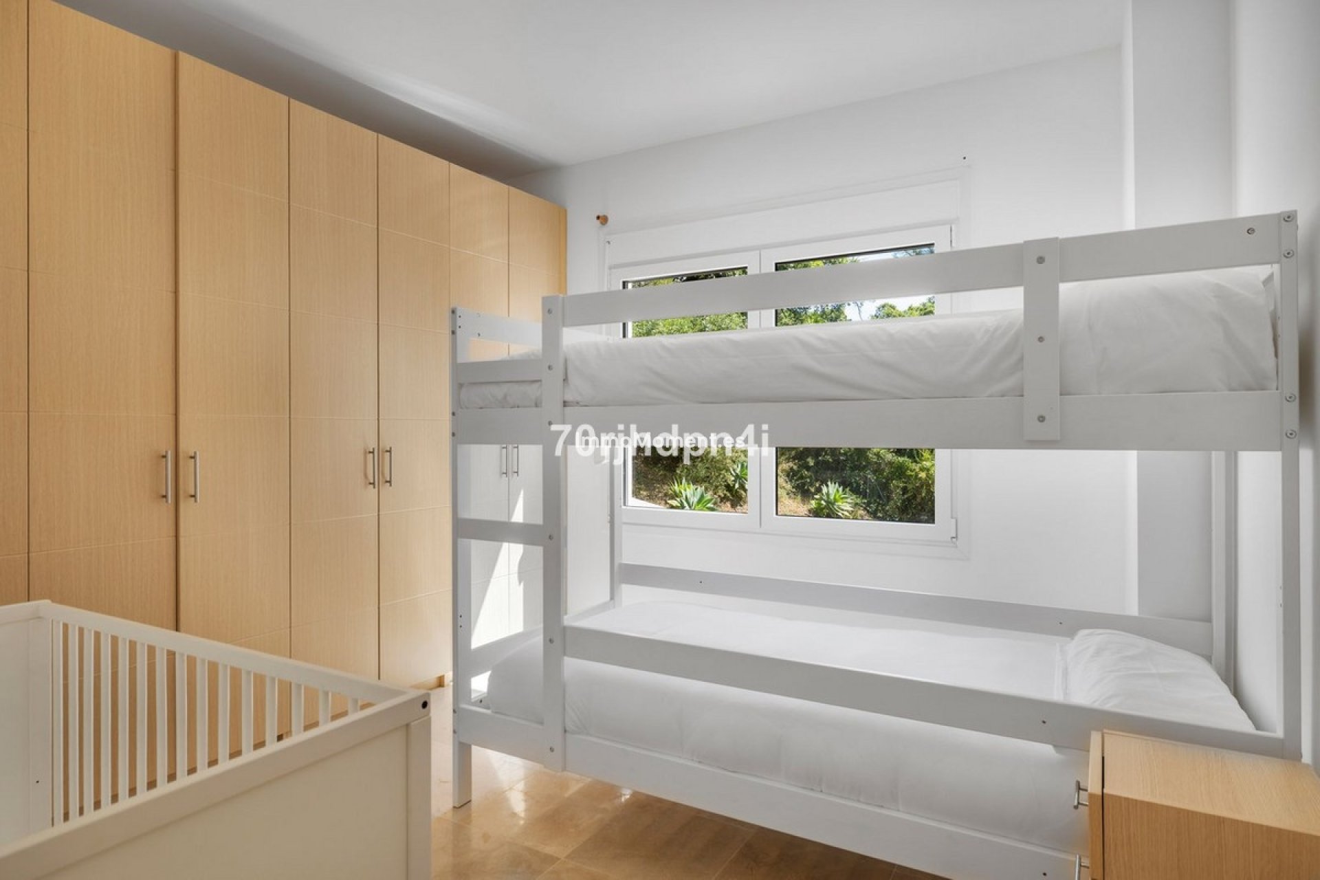 Resale - Detached villa - Estepona - Estepona Centro