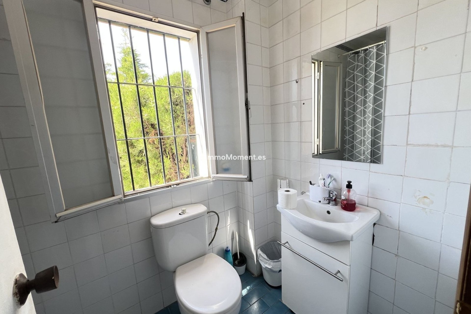 Resale - Detached villa - Estepona - Estepona Centro