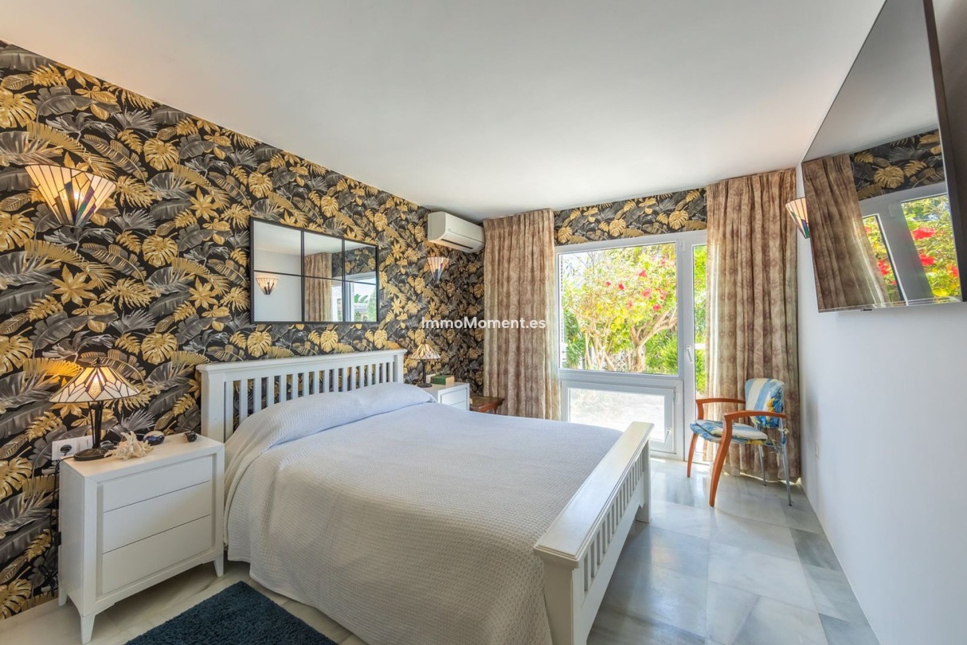Resale - Detached villa - Estepona - Estepona Centro