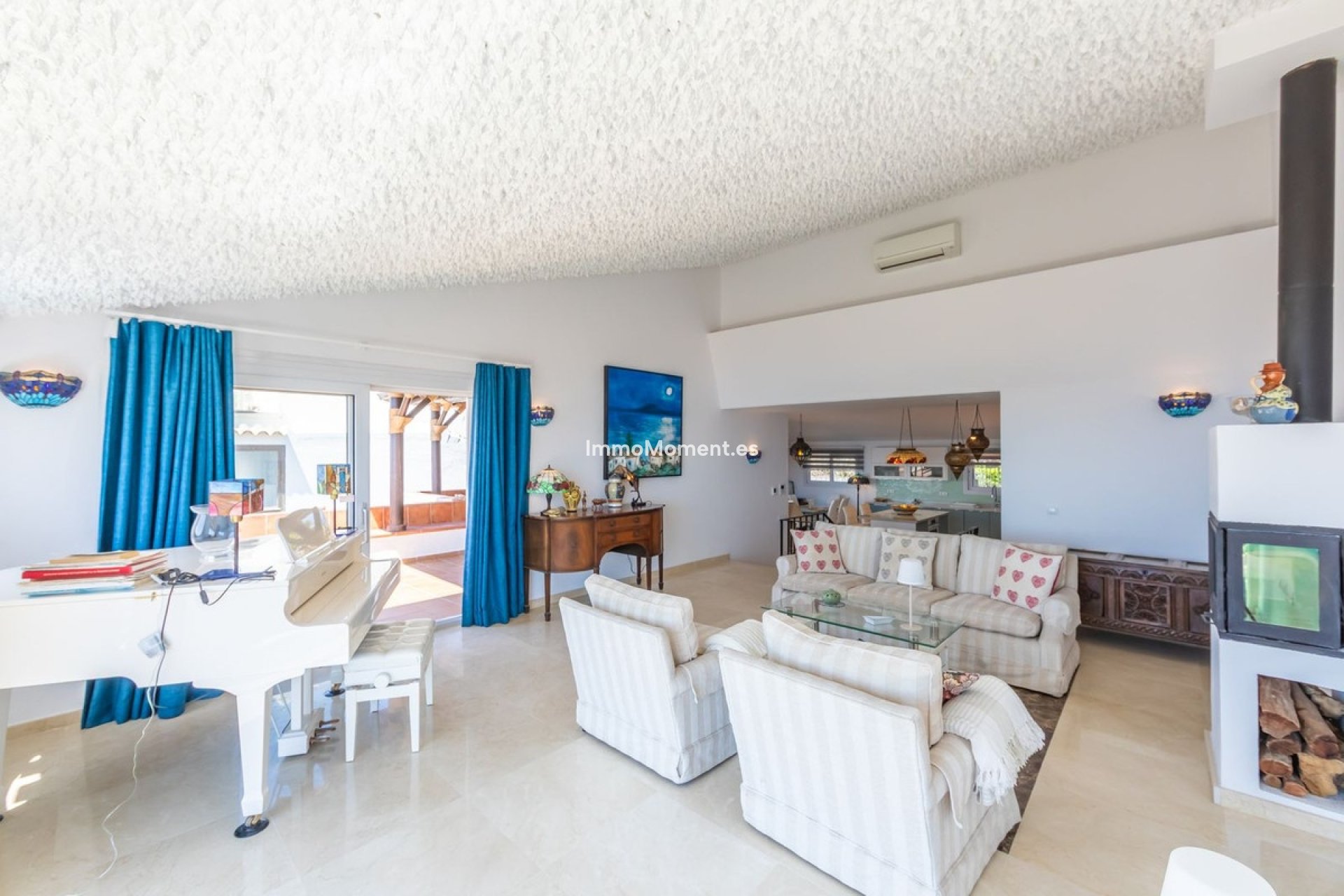 Resale - Detached villa - Estepona - Estepona Centro