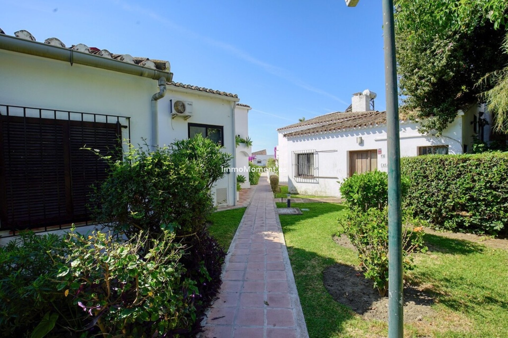 Resale - Detached villa - Estepona - Estepona Centro