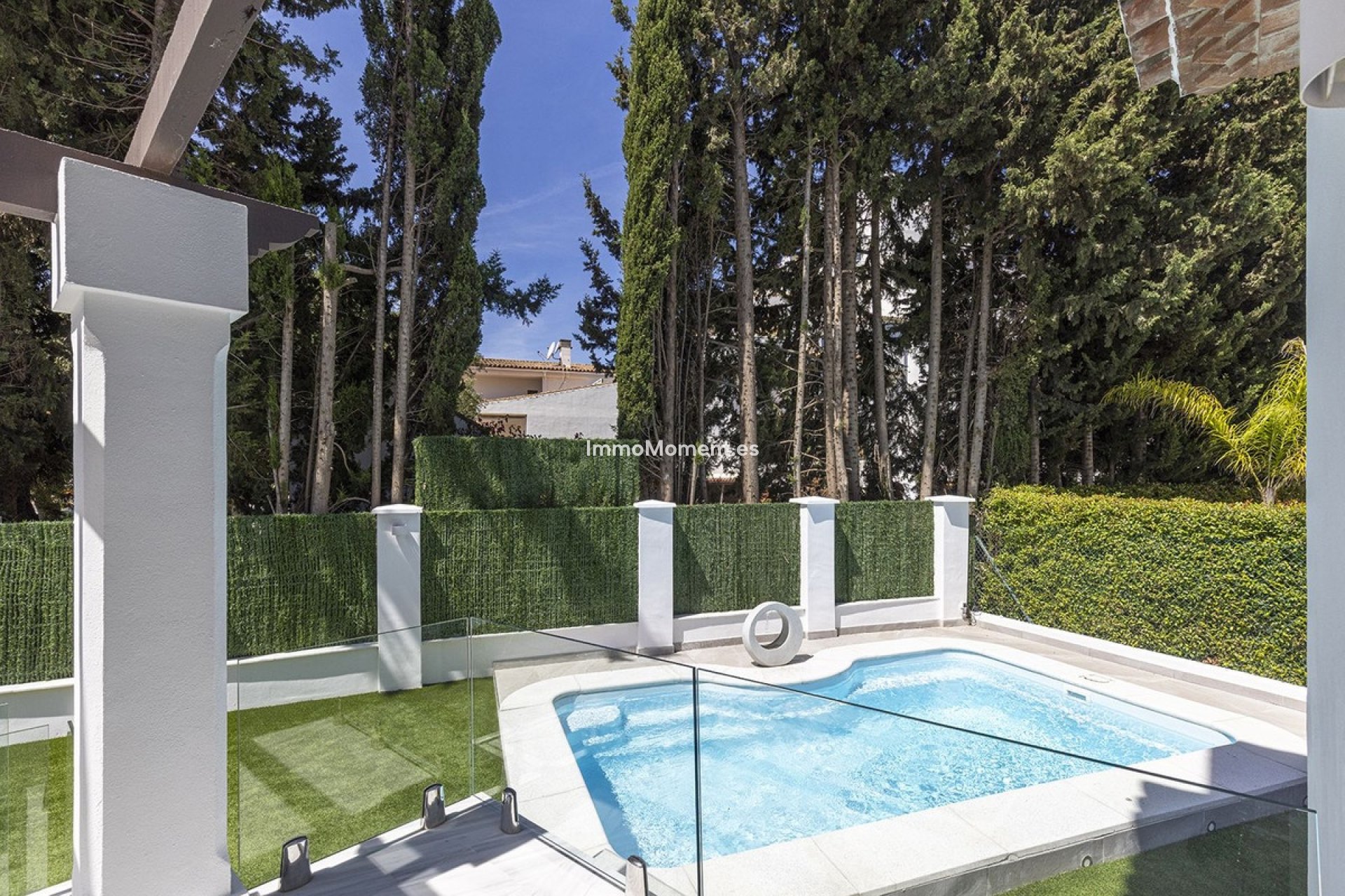Resale - Detached villa - Estepona - Estepona Centro
