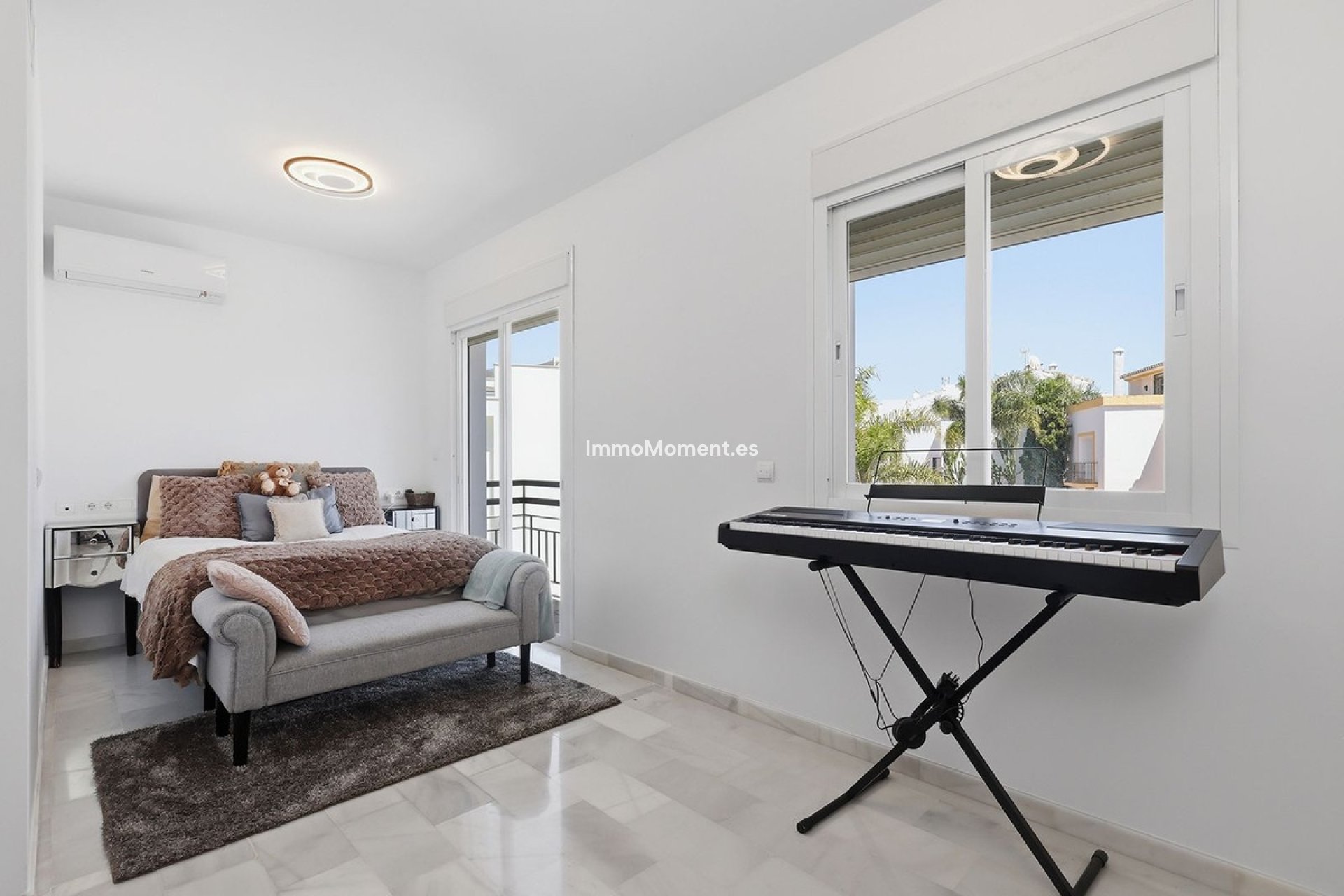 Resale - Detached villa - Estepona - Estepona Centro