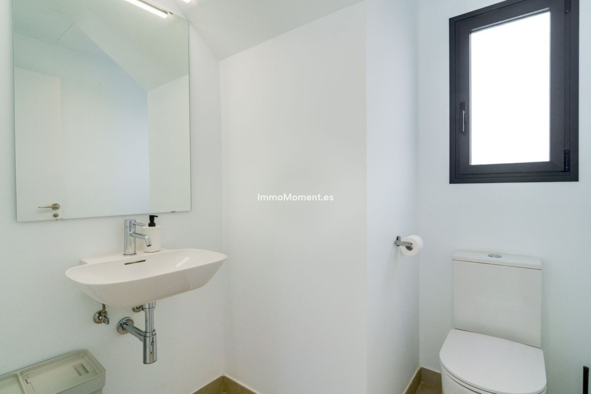 Resale - Detached villa - Estepona - Estepona Centro