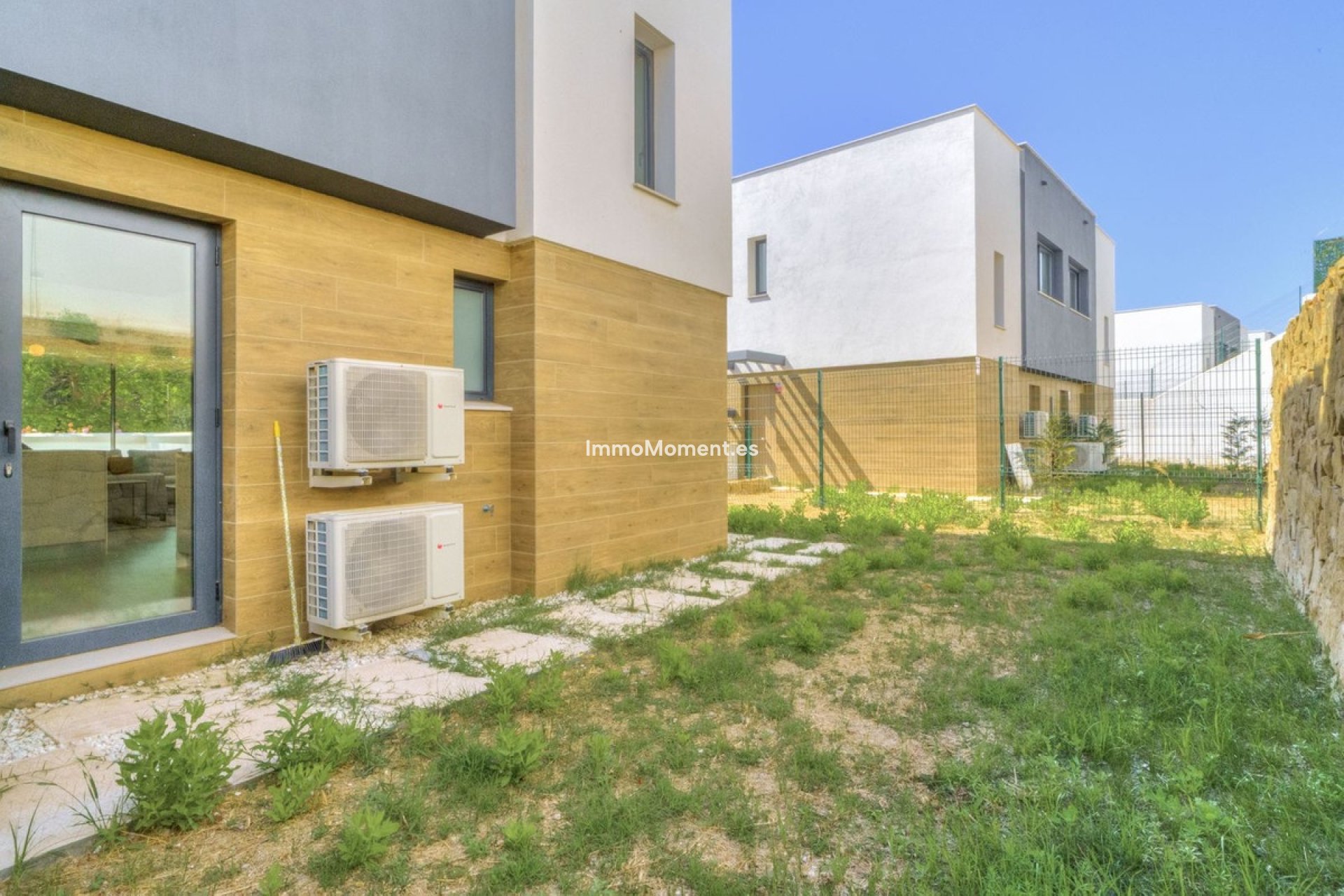 Resale - Detached villa - Estepona - Estepona Centro