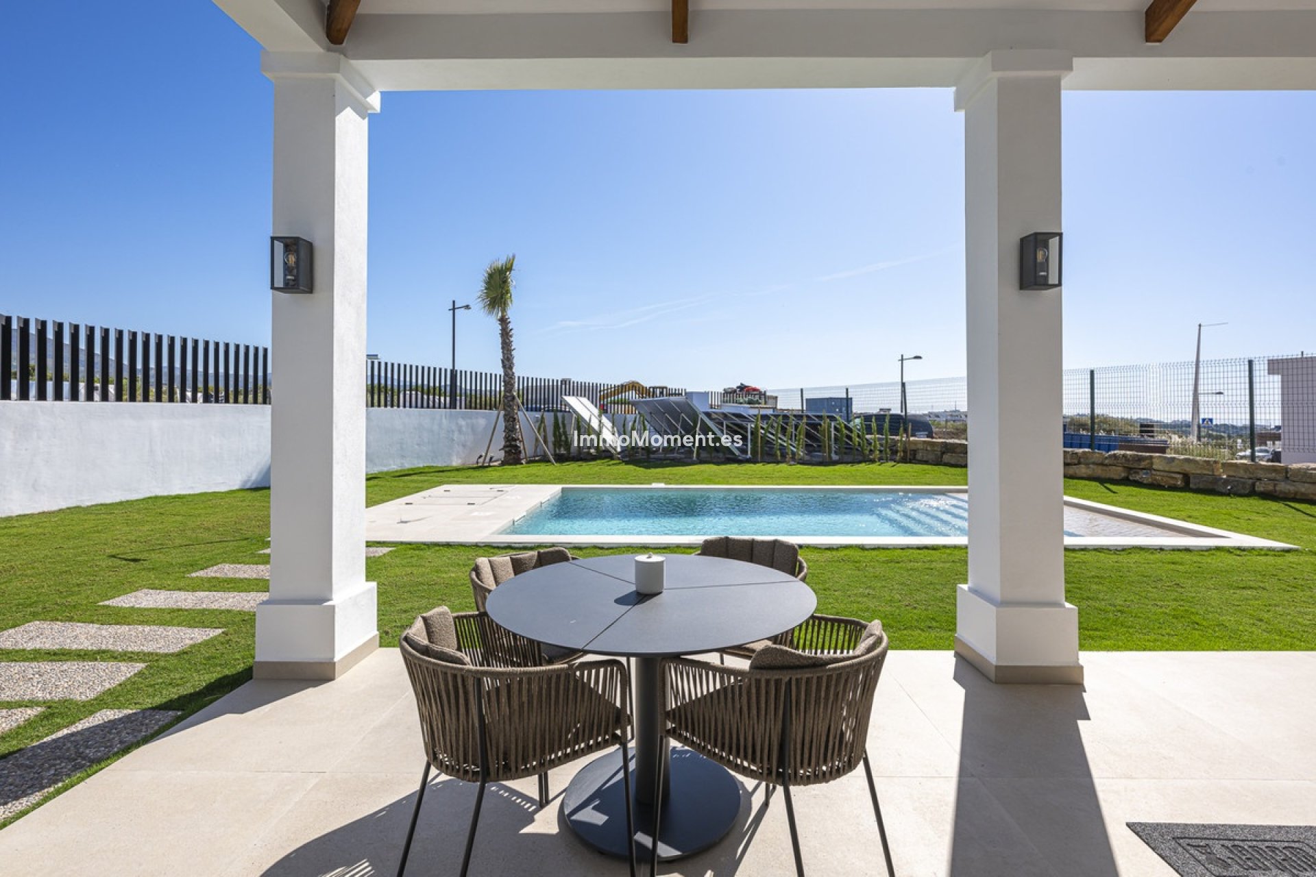 Resale - Detached villa - Estepona - Estepona Centro