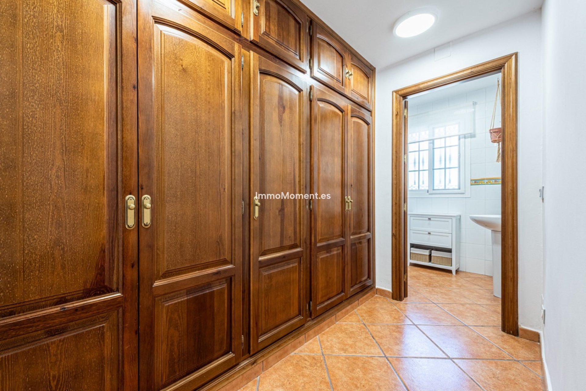 Resale - Detached villa - Estepona - Estepona Centro
