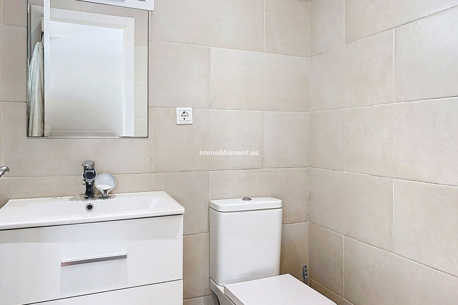 Resale - Detached villa - Estepona - Estepona Centro
