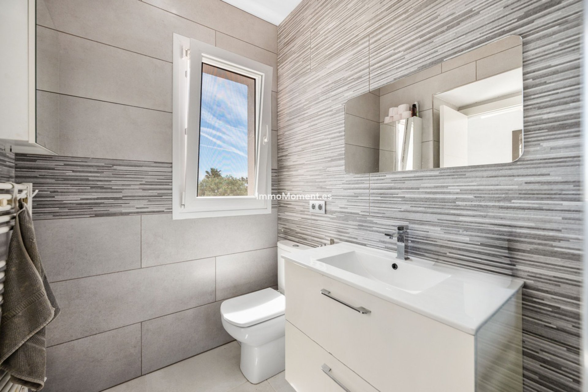 Resale - Detached villa - Estepona - Estepona Centro