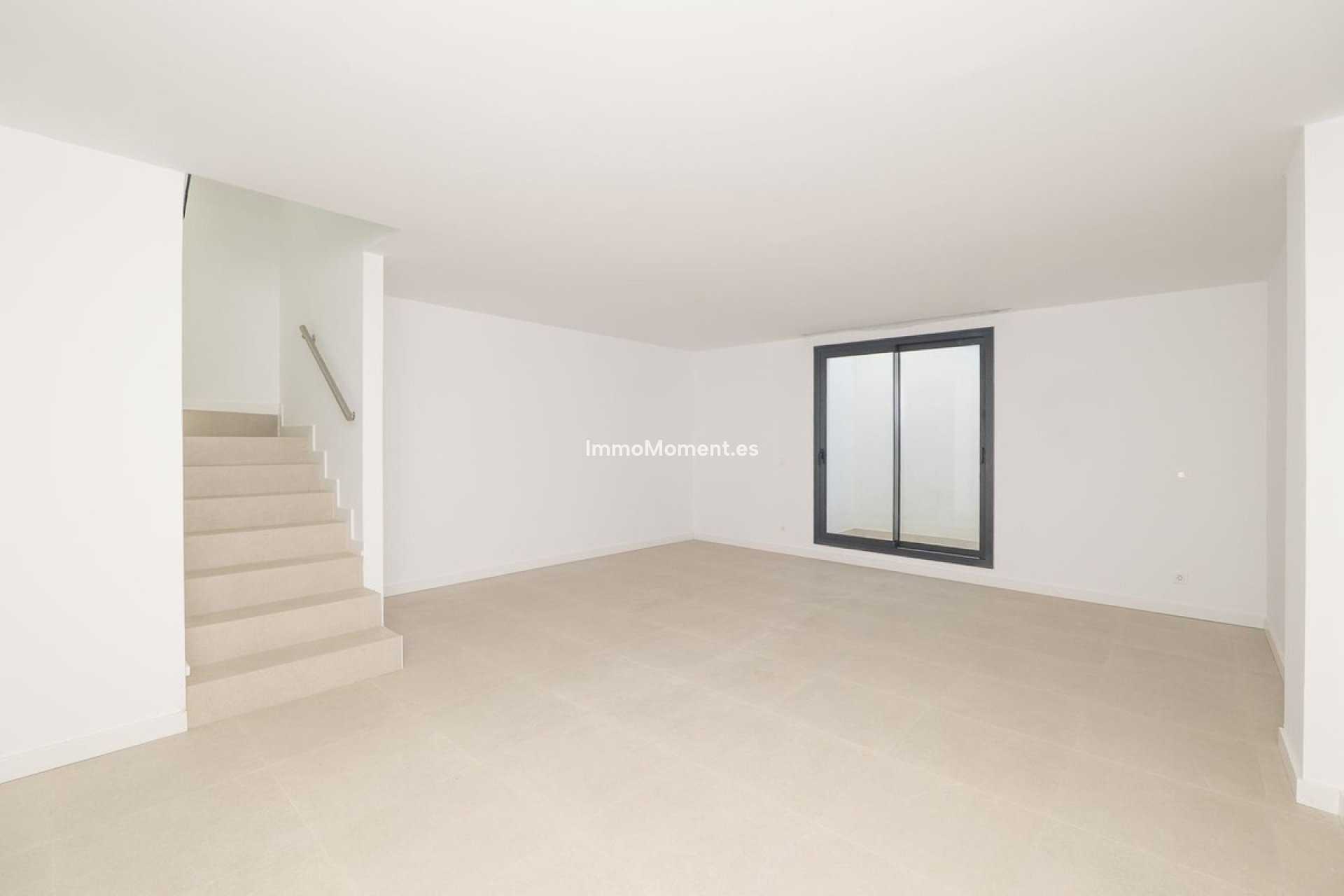 Resale - Detached villa - Estepona - Estepona Centro