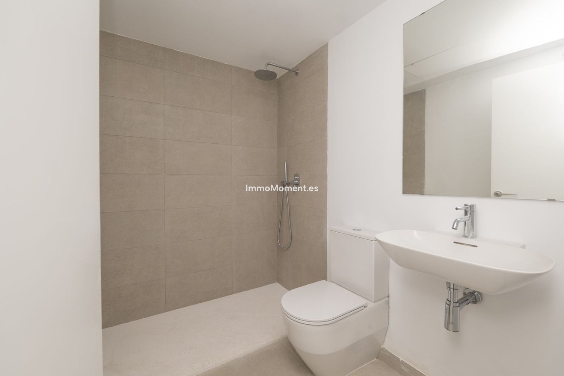 Resale - Detached villa - Estepona - Estepona Centro