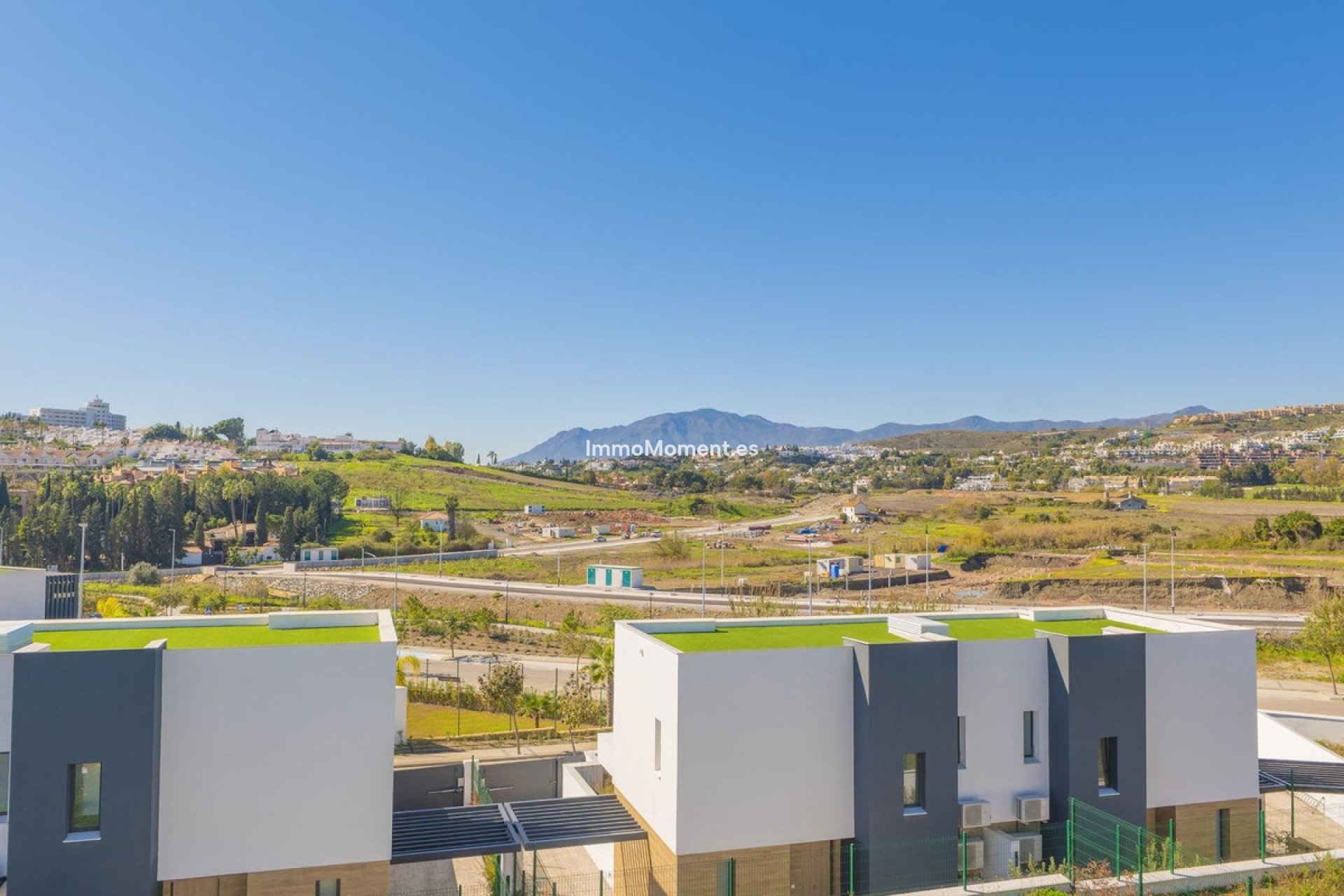 Resale - Detached villa - Estepona - Estepona Centro