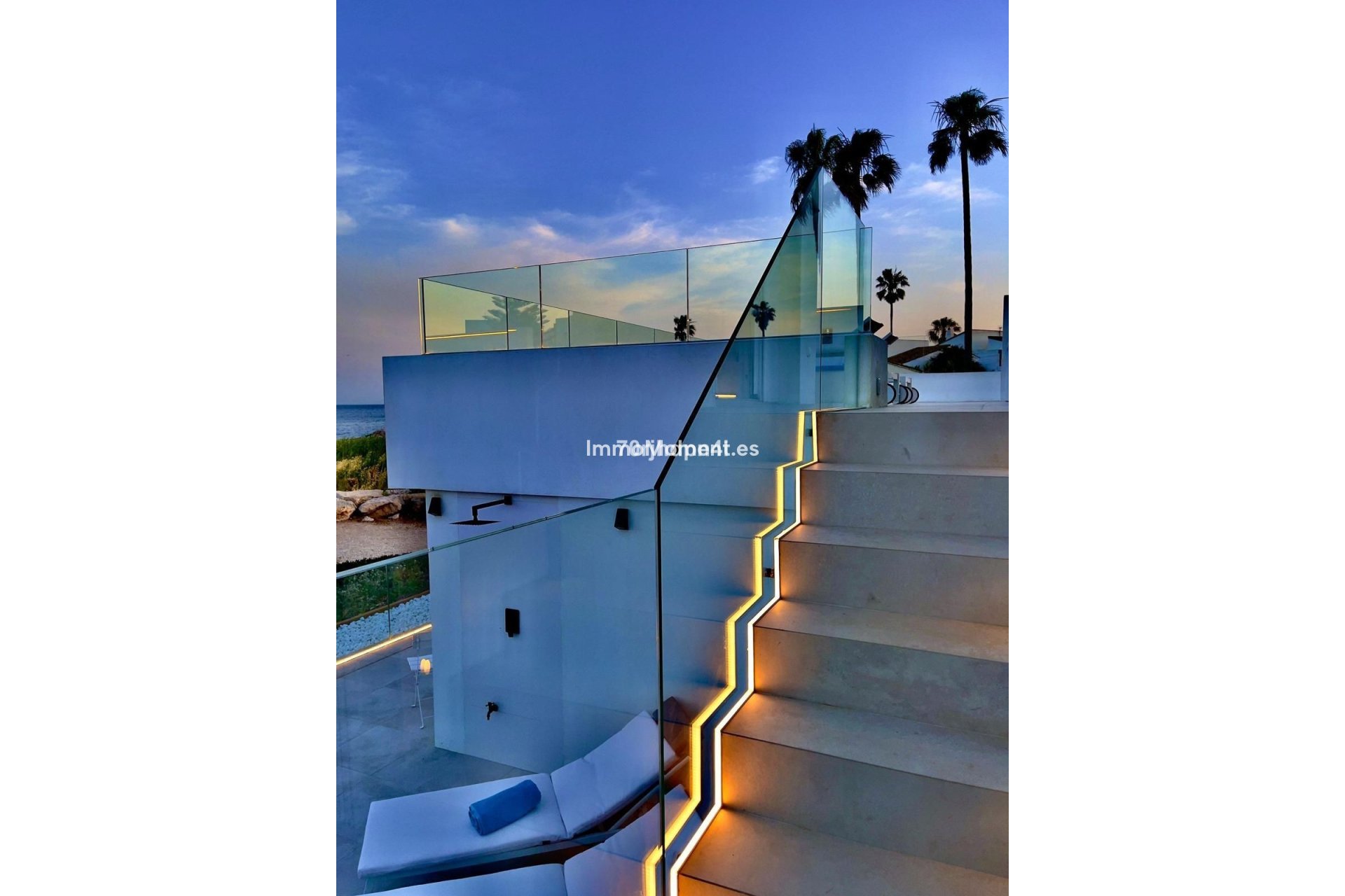 Resale - Detached villa - Estepona - Estepona Centro