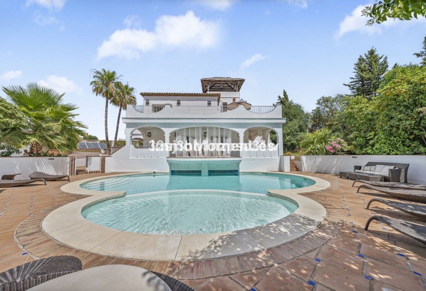 Resale - Detached villa - Estepona - Estepona Centro