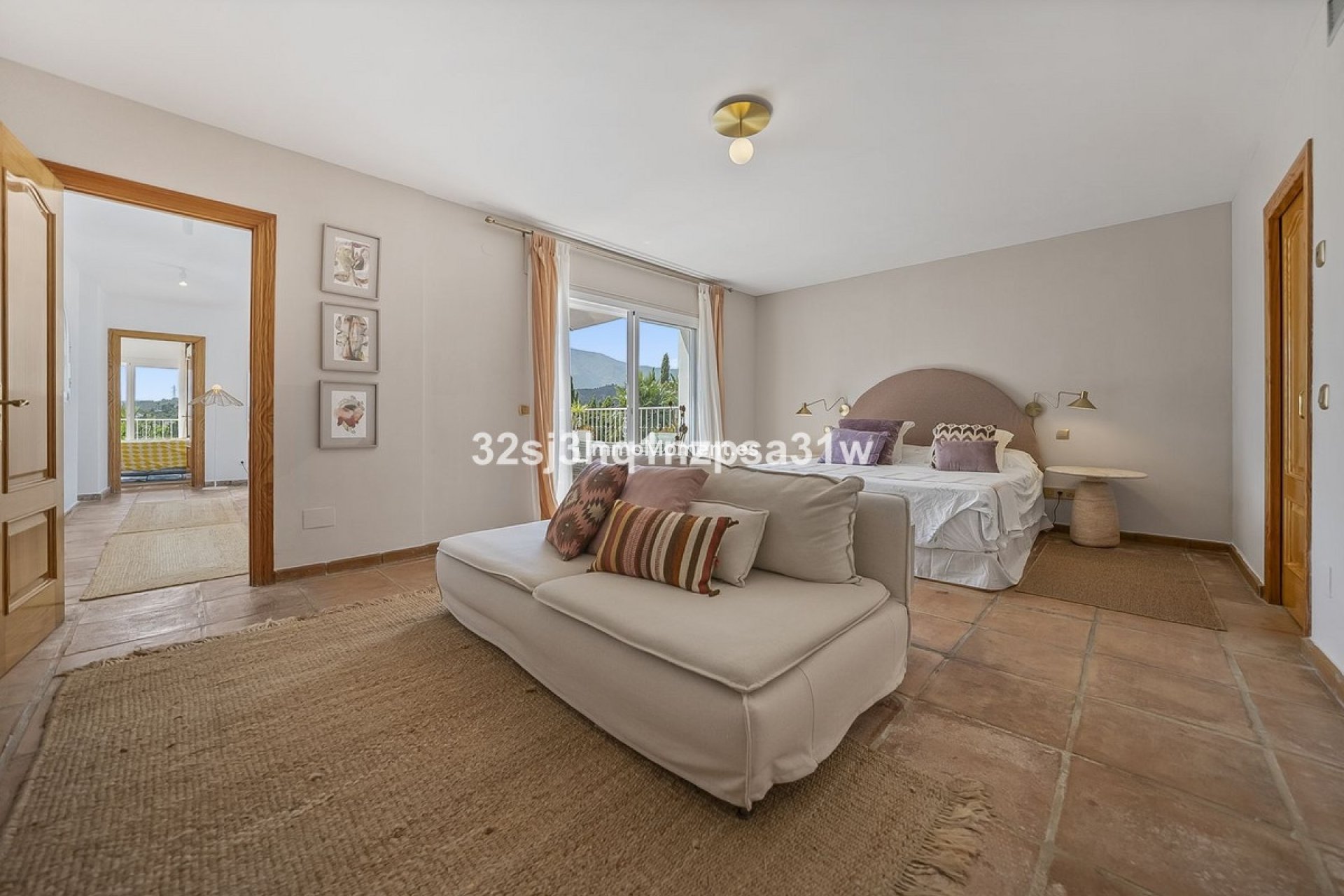 Resale - Detached villa - Estepona - Estepona Centro