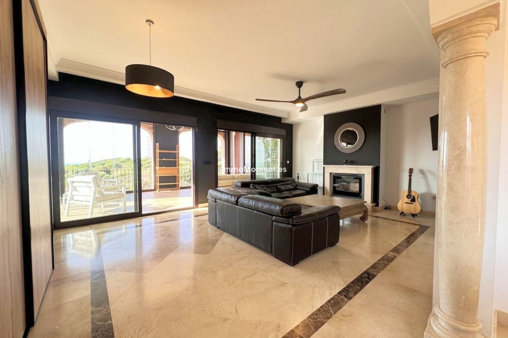 Resale - Detached villa - Estepona - Estepona Centro