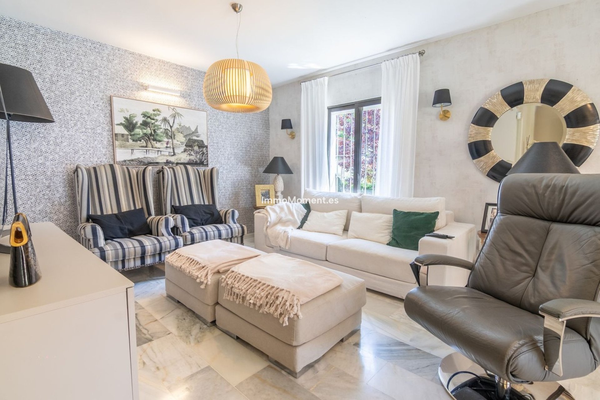 Resale - Detached villa - Estepona - Estepona Centro