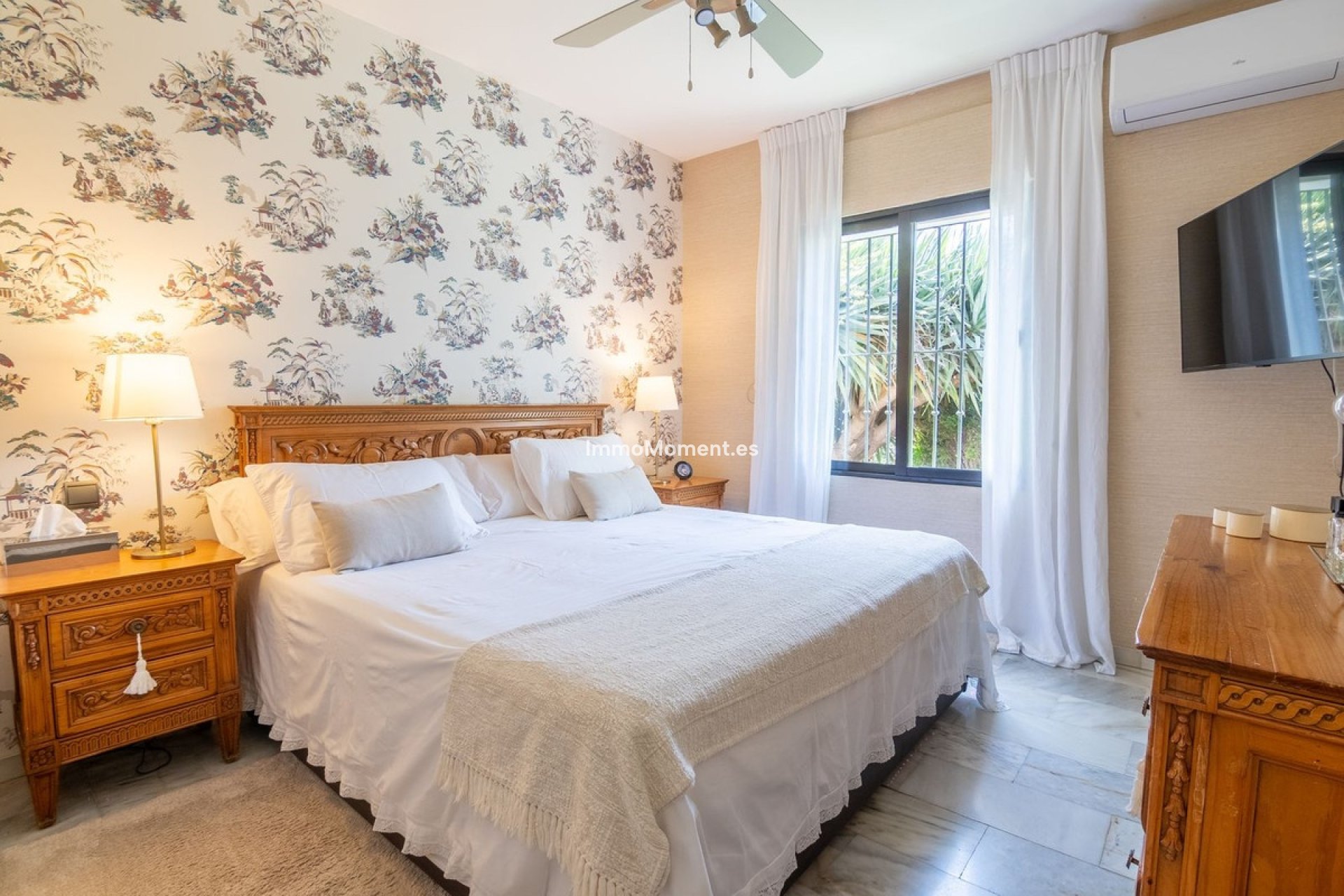Resale - Detached villa - Estepona - Estepona Centro