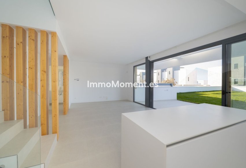 Resale - Detached villa - Estepona - Estepona Centro