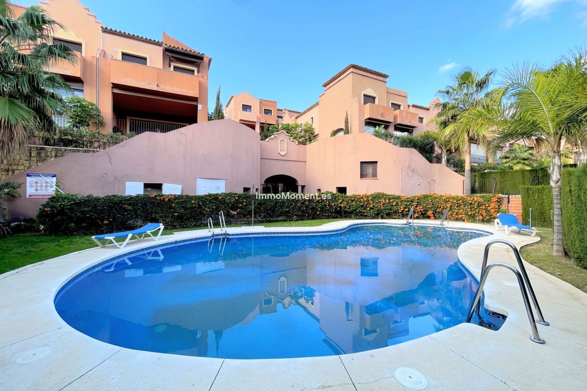 Resale - Detached villa - Estepona - Estepona Centro