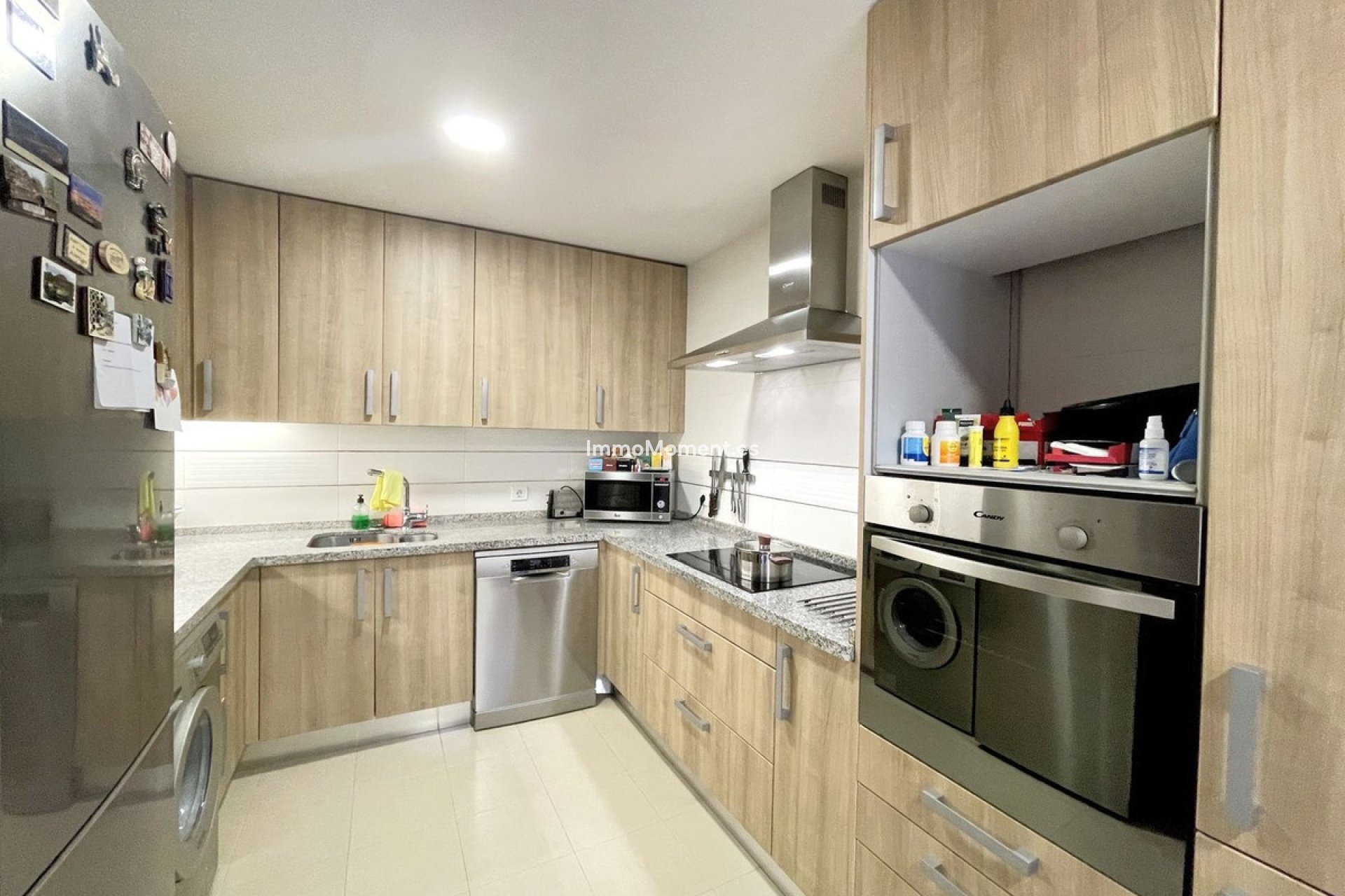 Resale - Detached villa - Estepona - Estepona Centro