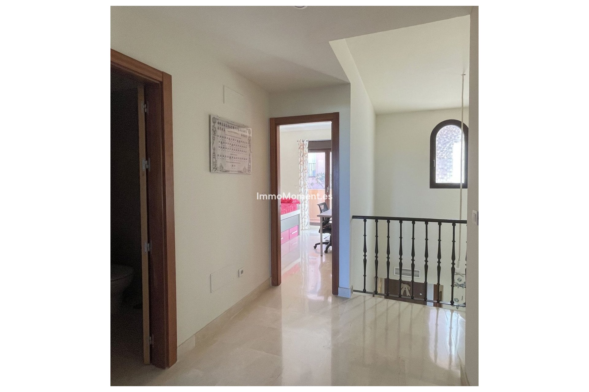 Resale - Detached villa - Estepona - Estepona Centro