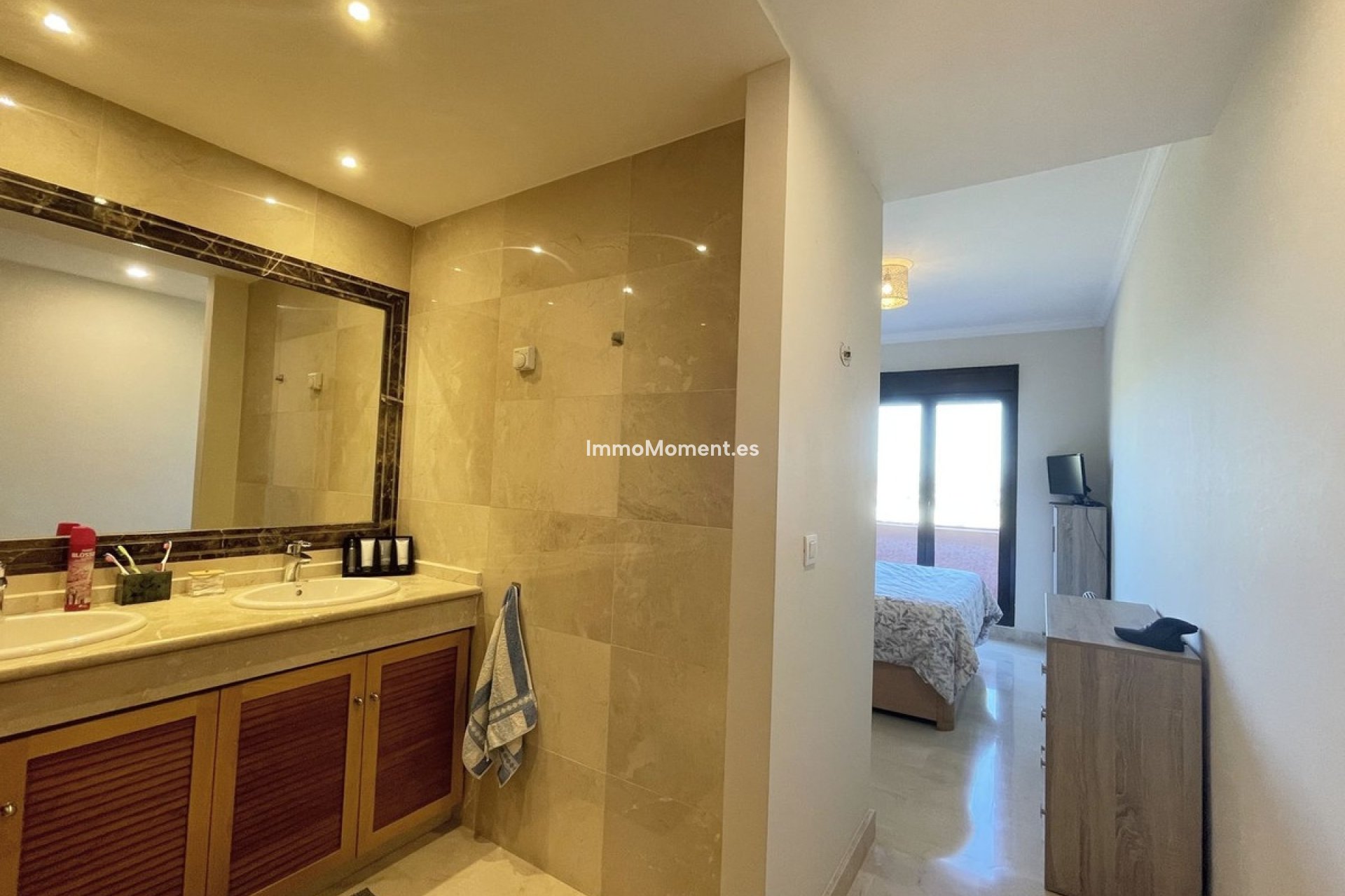 Resale - Detached villa - Estepona - Estepona Centro