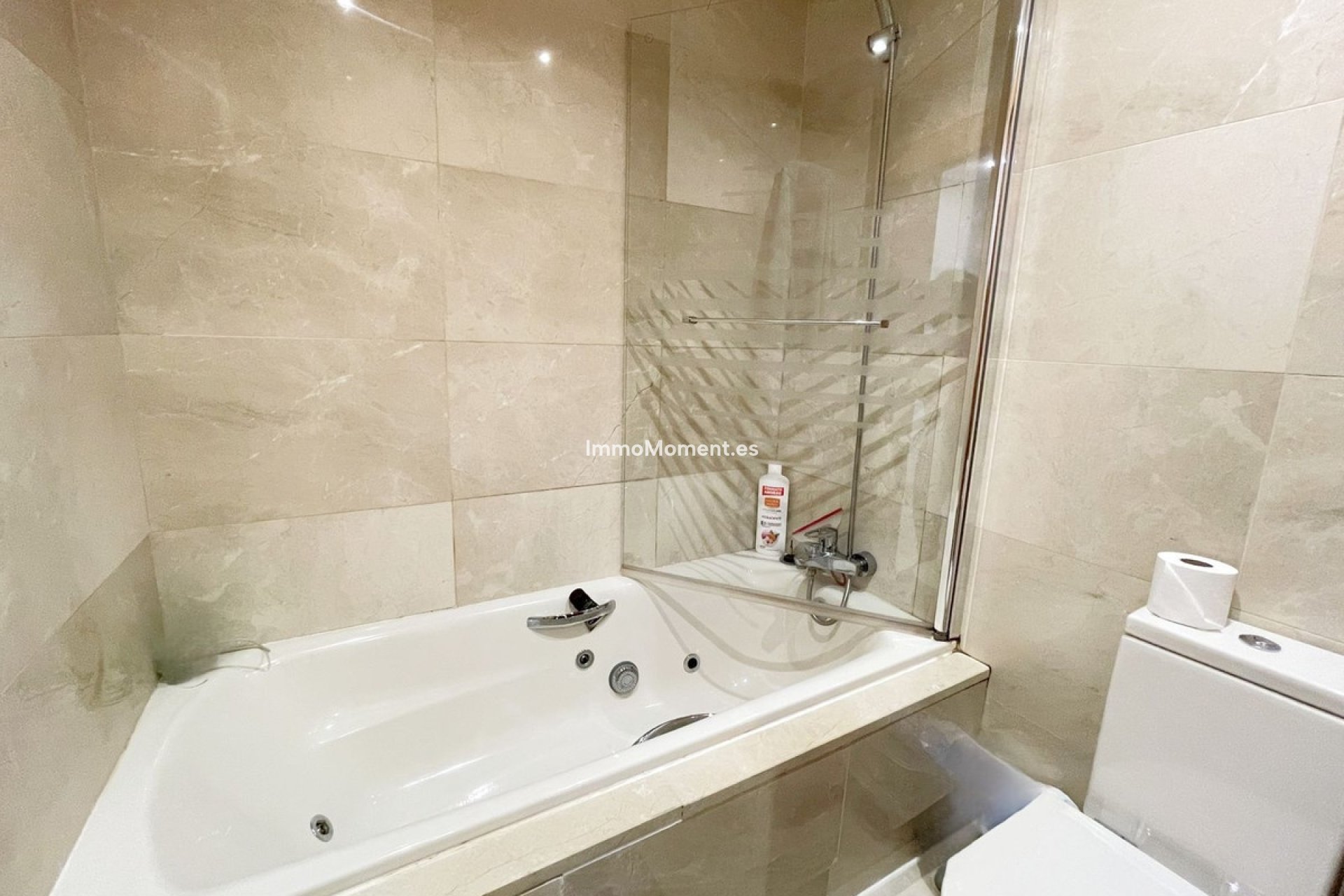 Resale - Detached villa - Estepona - Estepona Centro