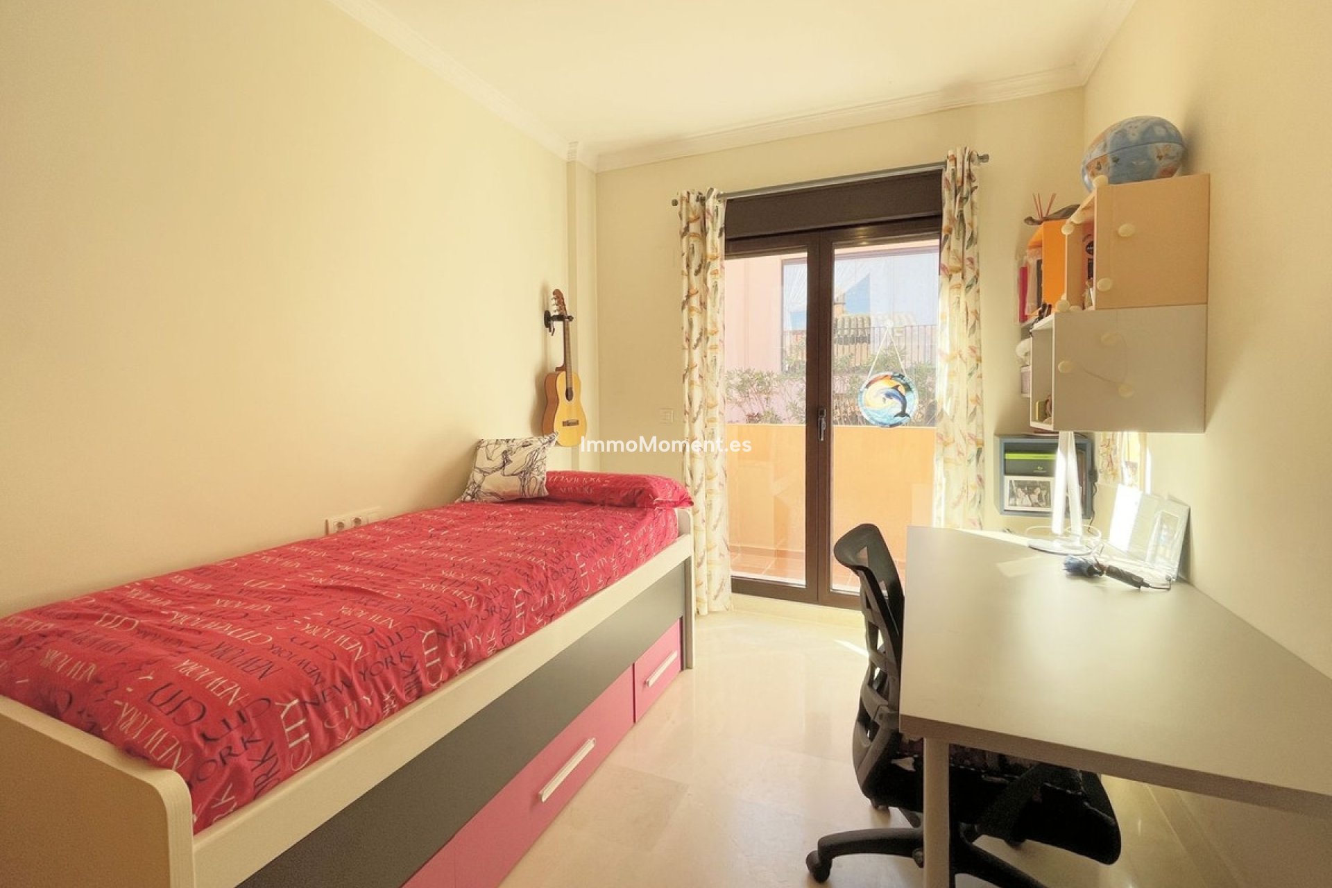 Resale - Detached villa - Estepona - Estepona Centro