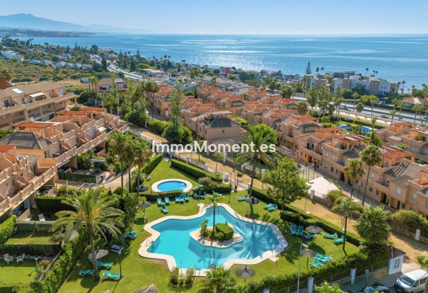 Resale - Detached villa - Estepona - Estepona Centro