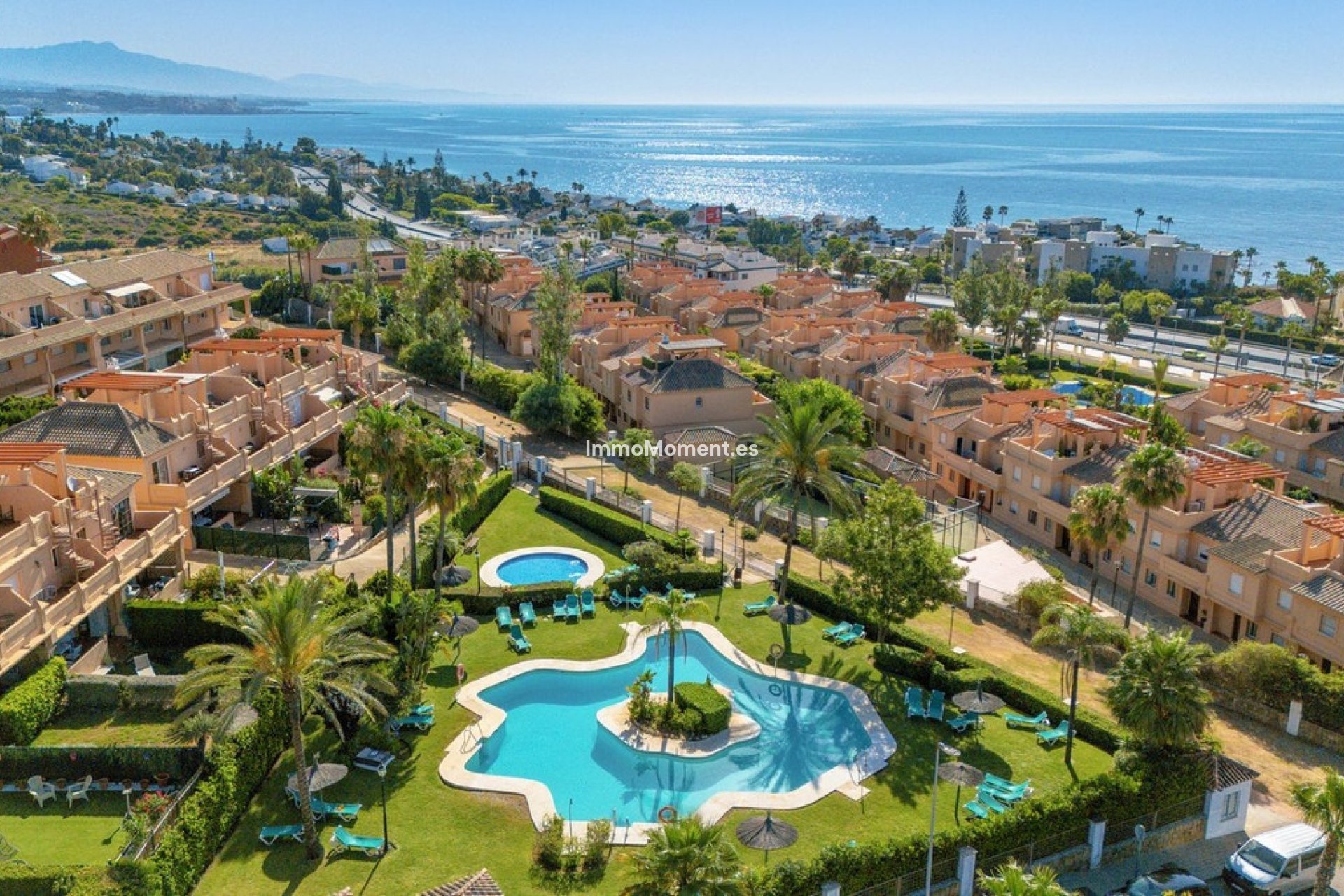 Resale - Detached villa - Estepona - Estepona Centro