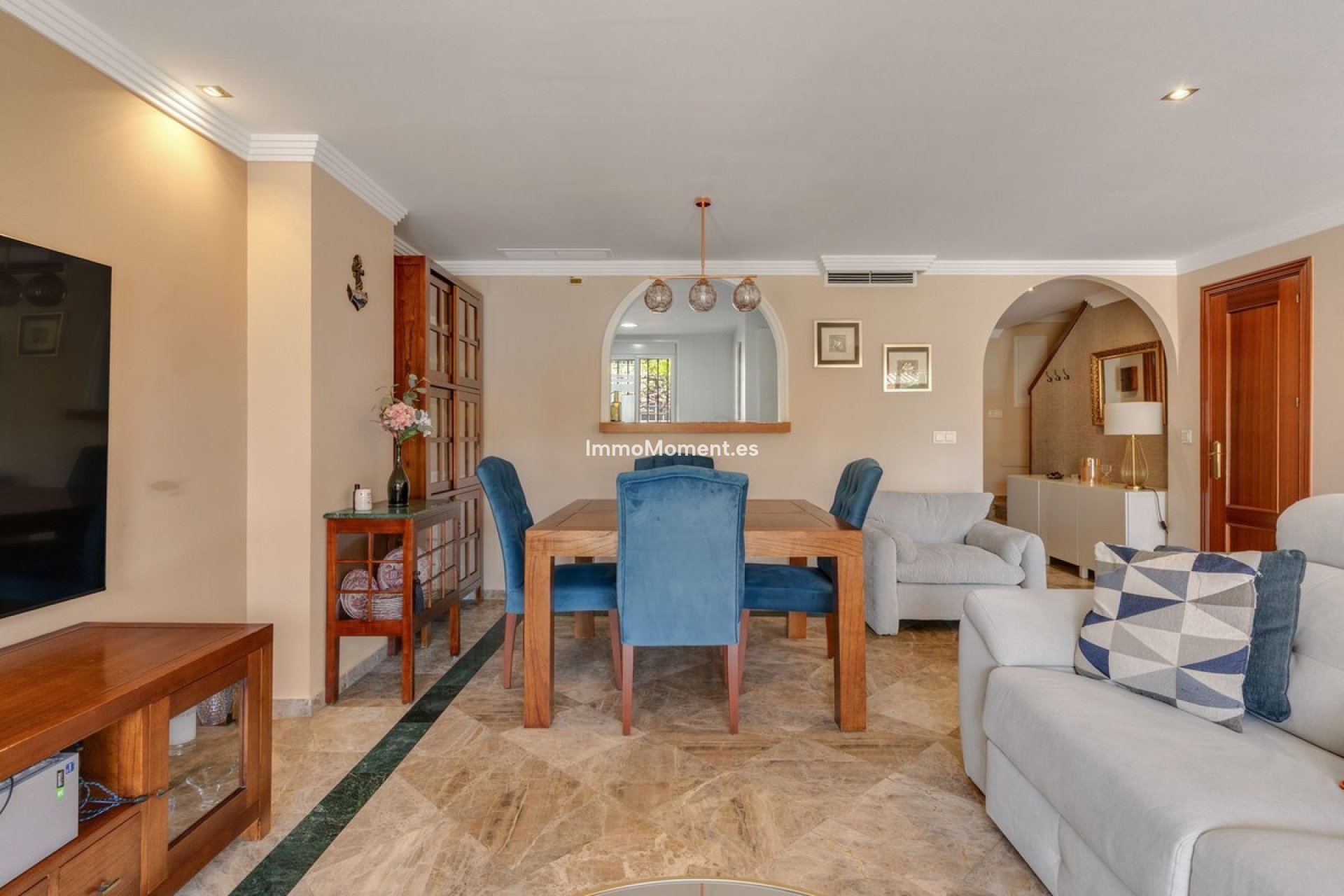 Resale - Detached villa - Estepona - Estepona Centro