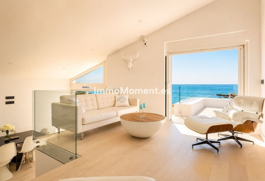 Resale - Detached villa - Estepona - Estepona Centro