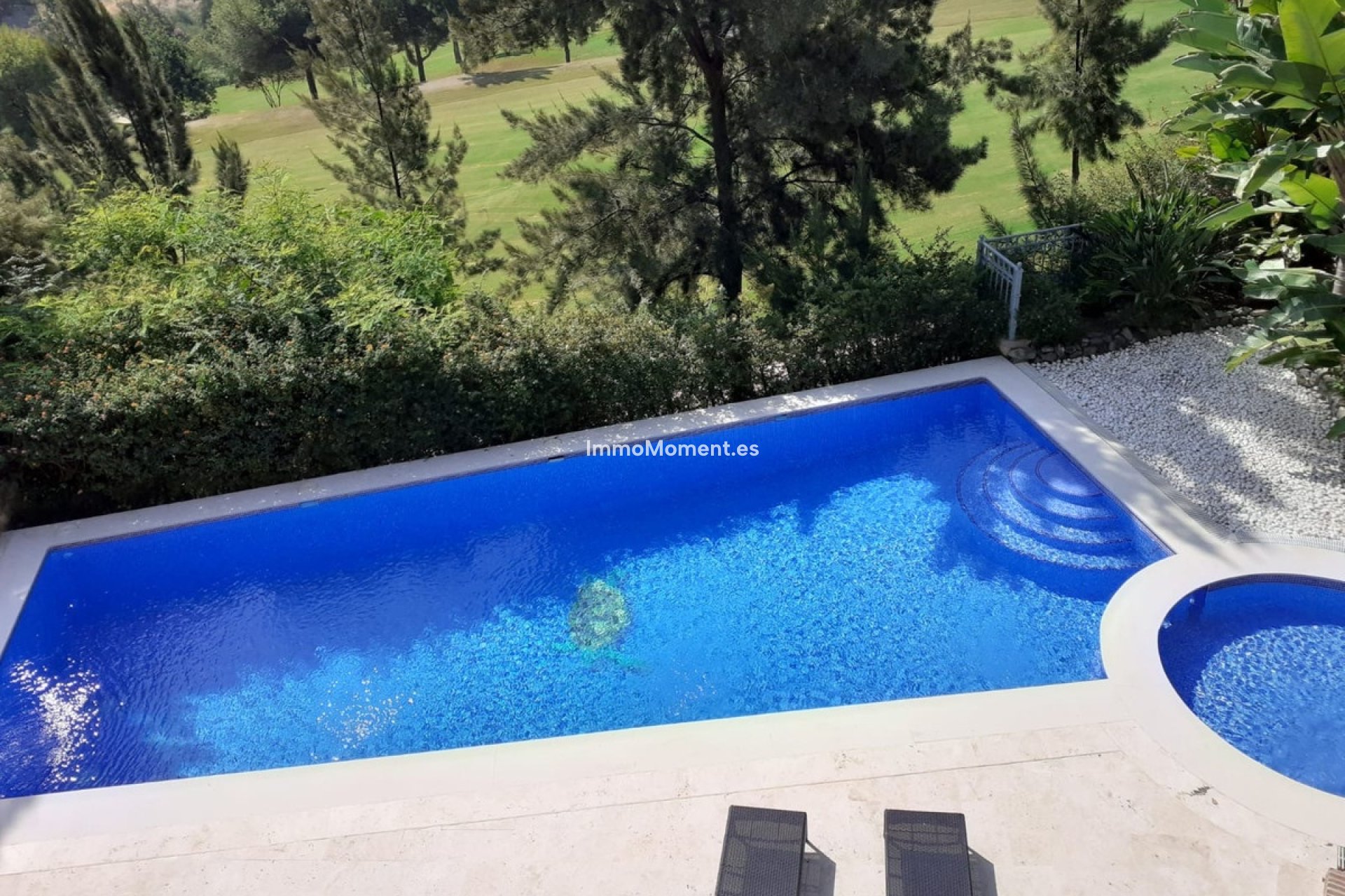 Resale - Detached villa - Estepona - Estepona Centro