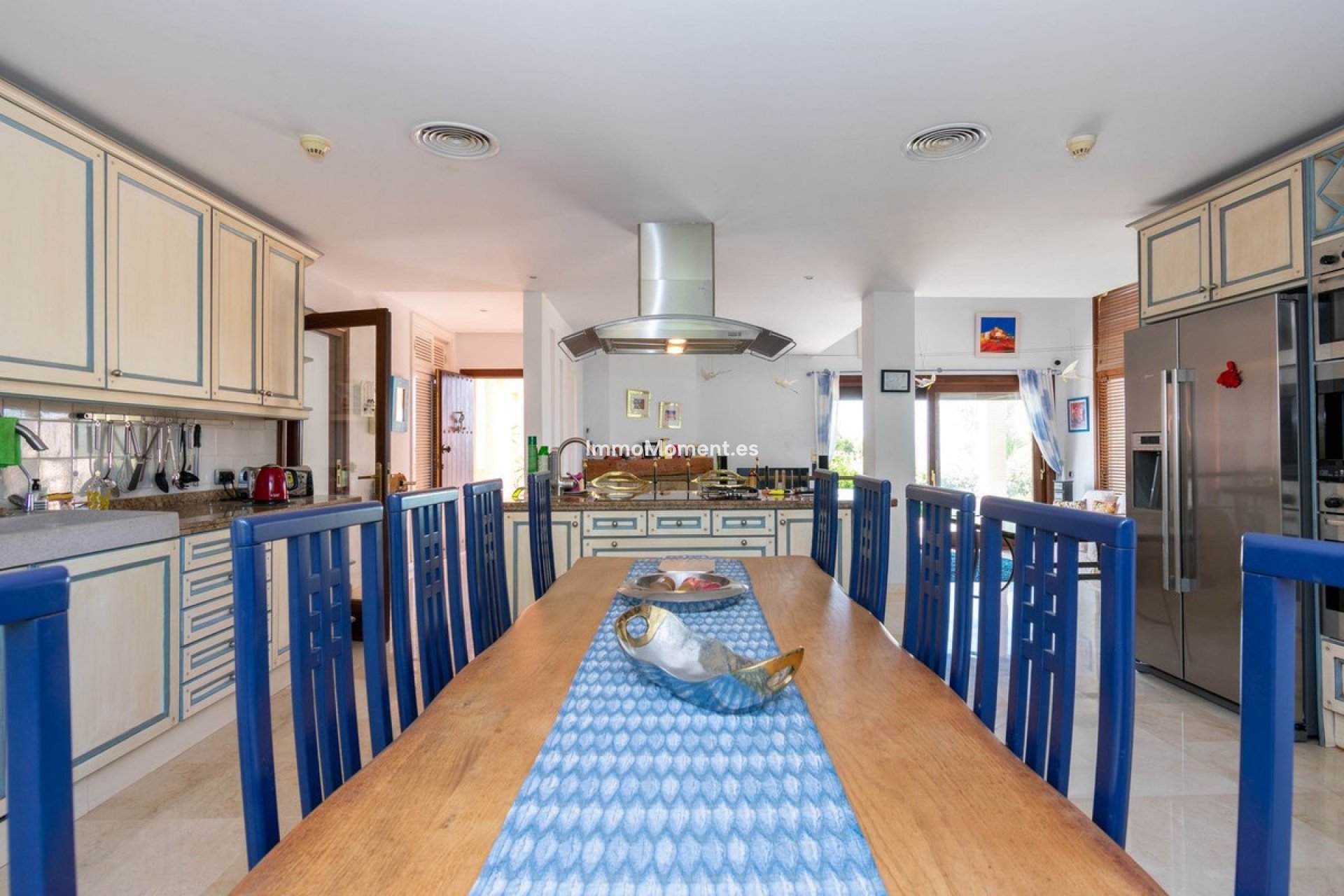Resale - Detached villa - Estepona - Estepona Centro