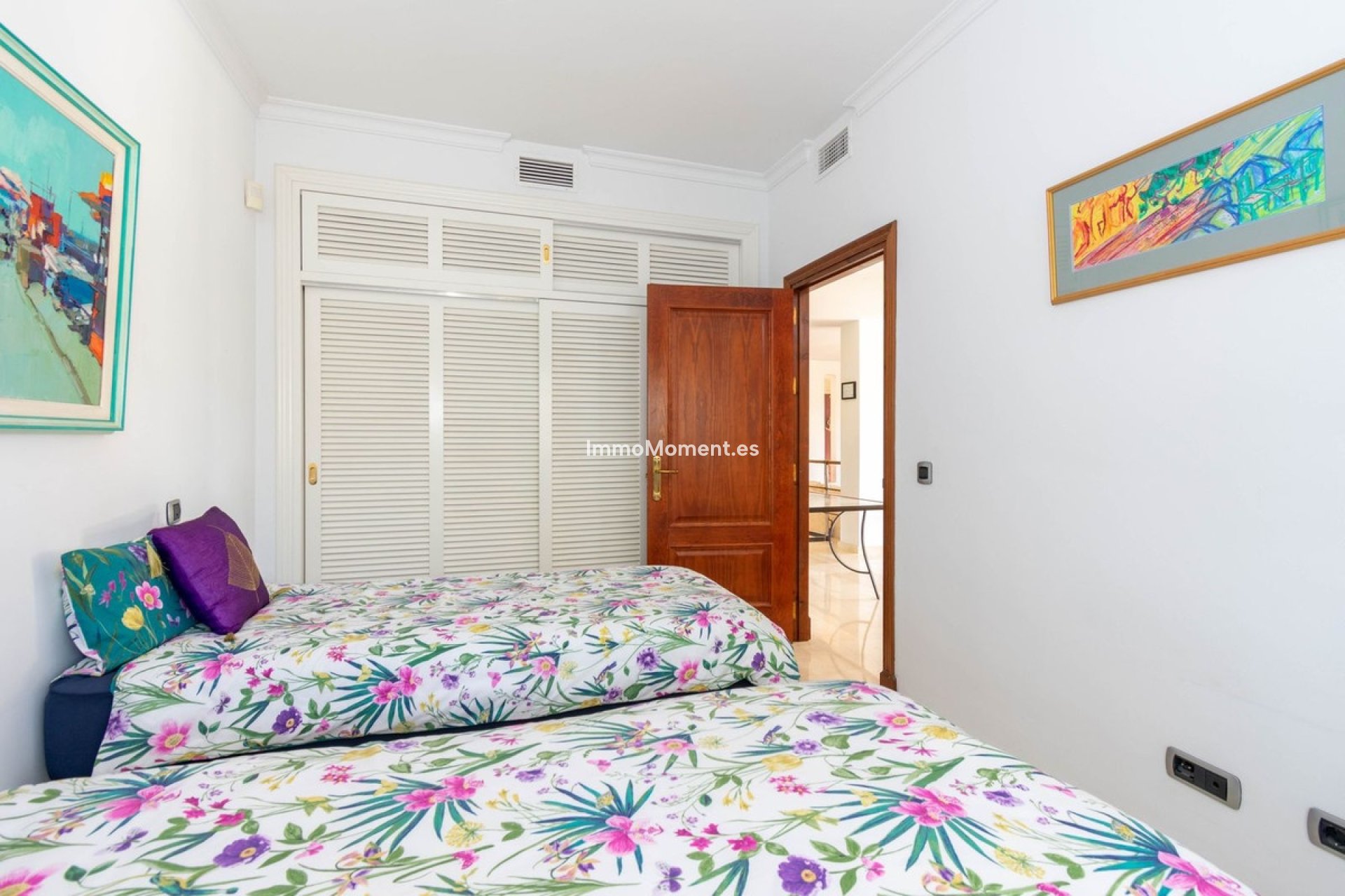 Resale - Detached villa - Estepona - Estepona Centro