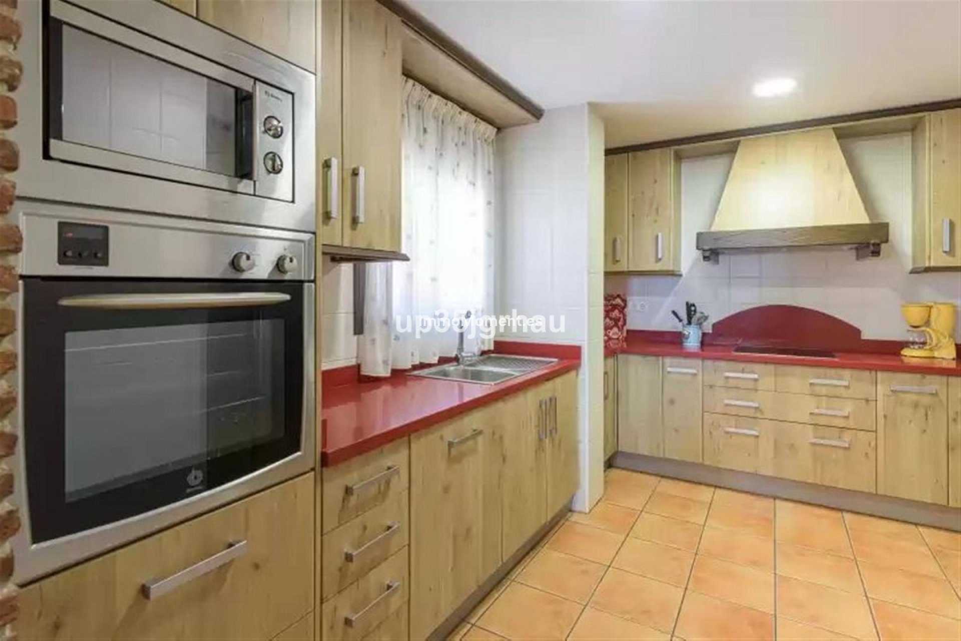 Resale - Detached villa - Estepona - Estepona Centro