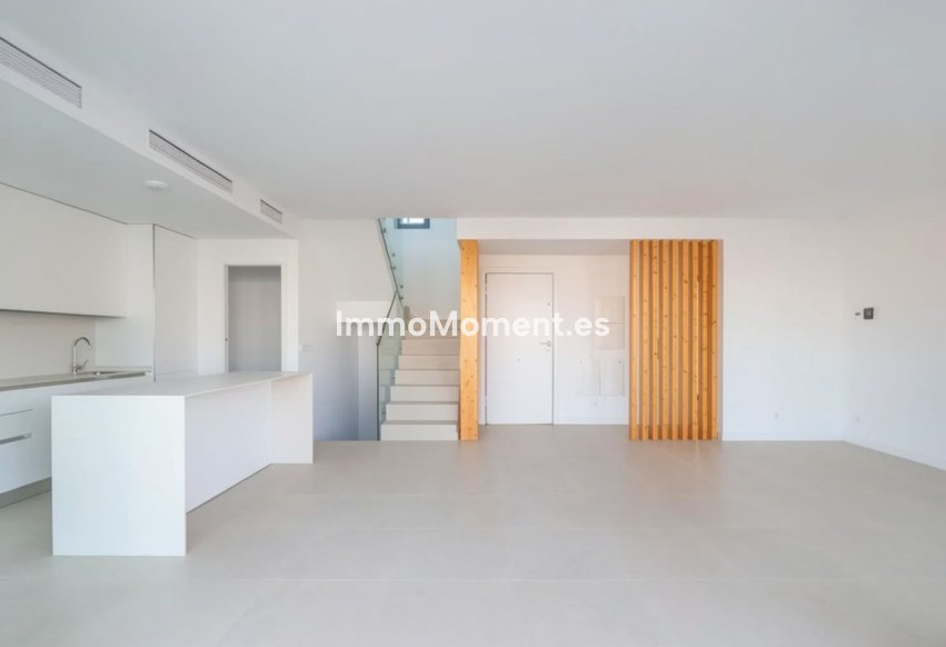 Resale - Detached villa - Estepona - Estepona Centro