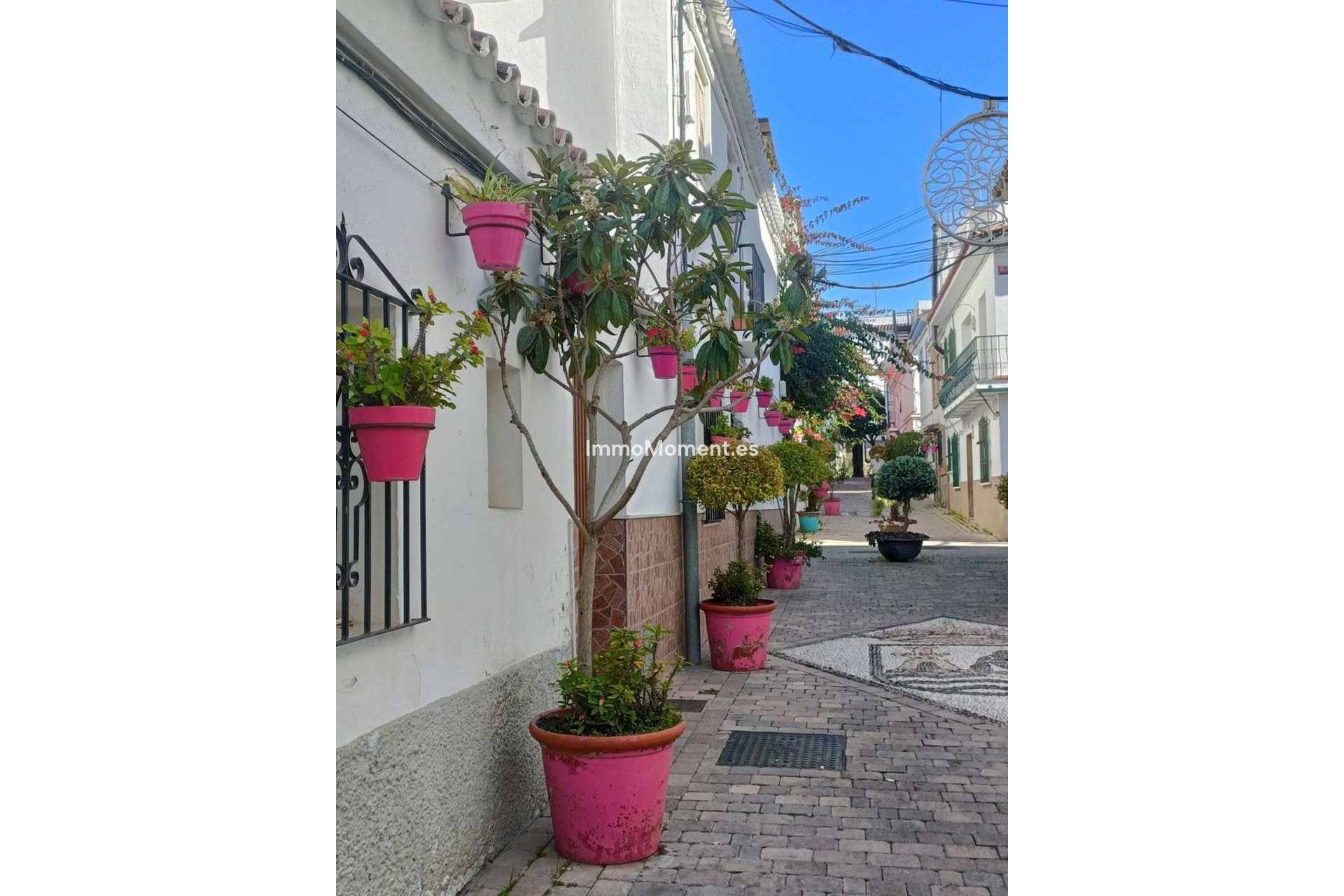 Resale - Detached villa - Estepona - Estepona Centro