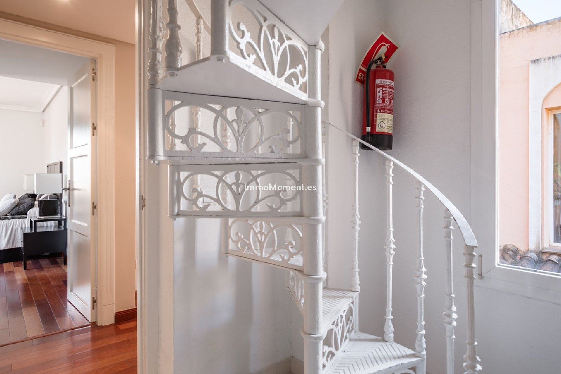 Resale - Detached villa - Estepona - New Golden Mile