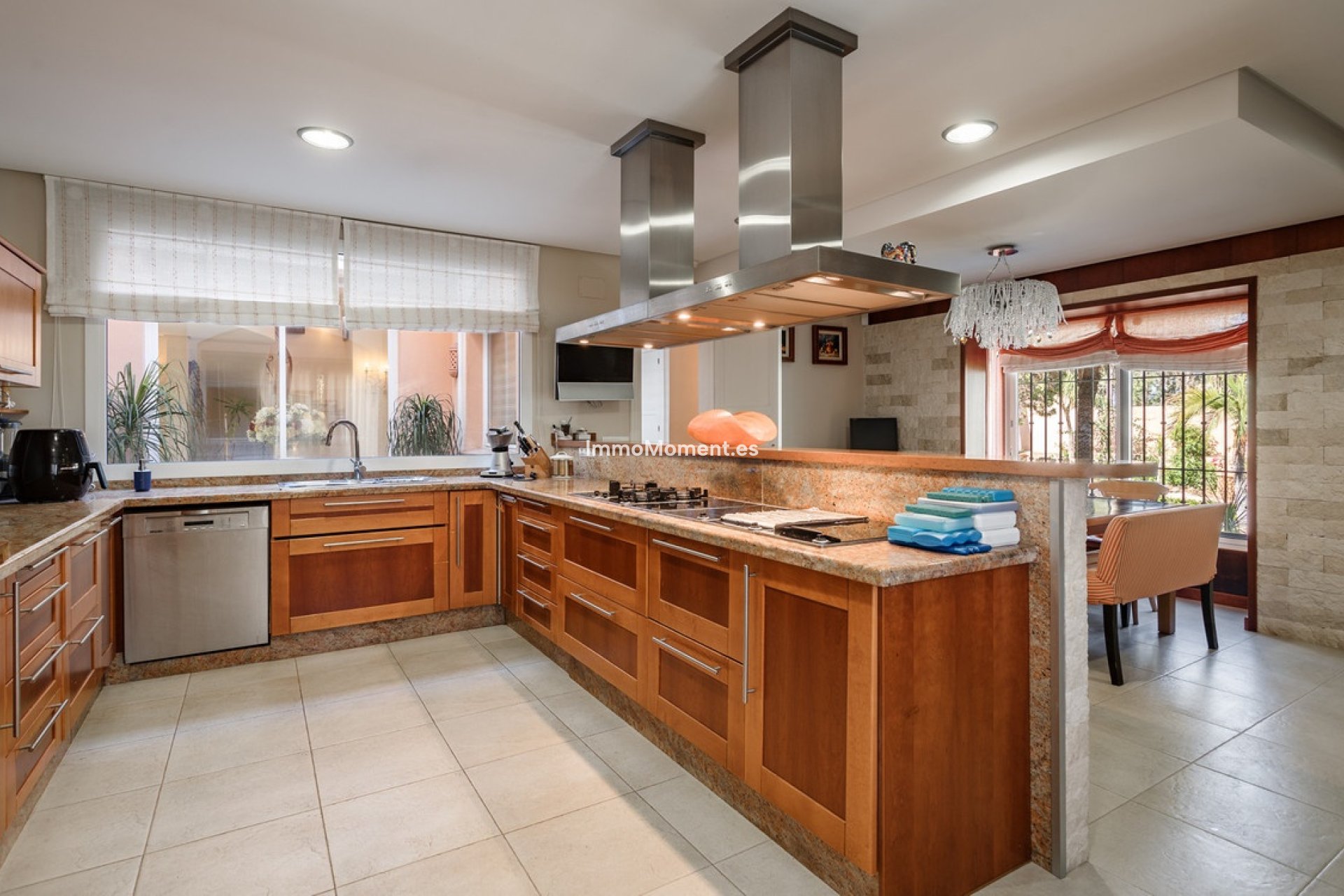 Resale - Detached villa - Estepona - New Golden Mile