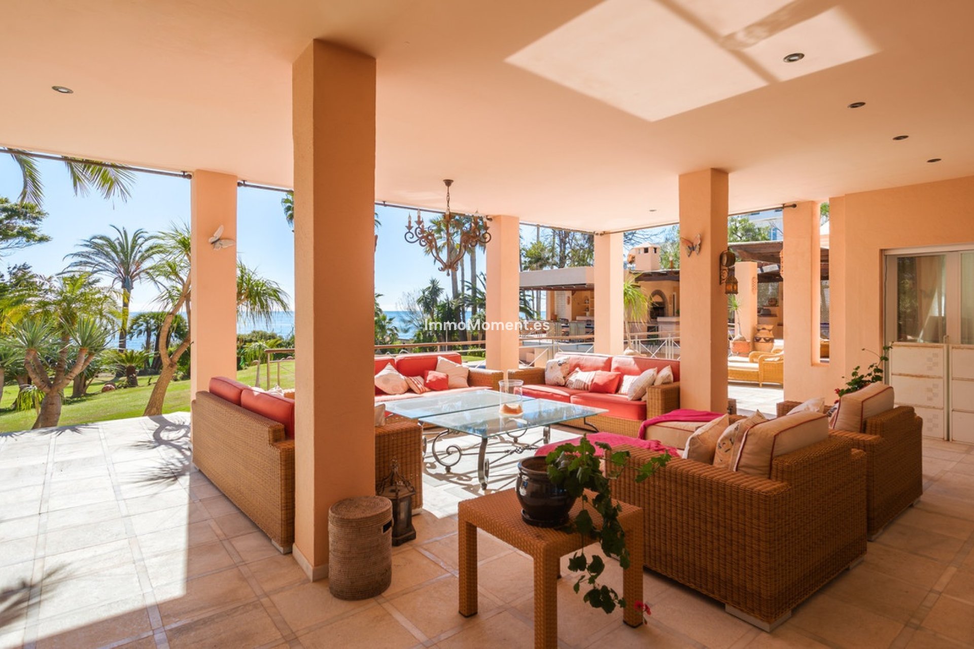 Resale - Detached villa - Estepona - New Golden Mile