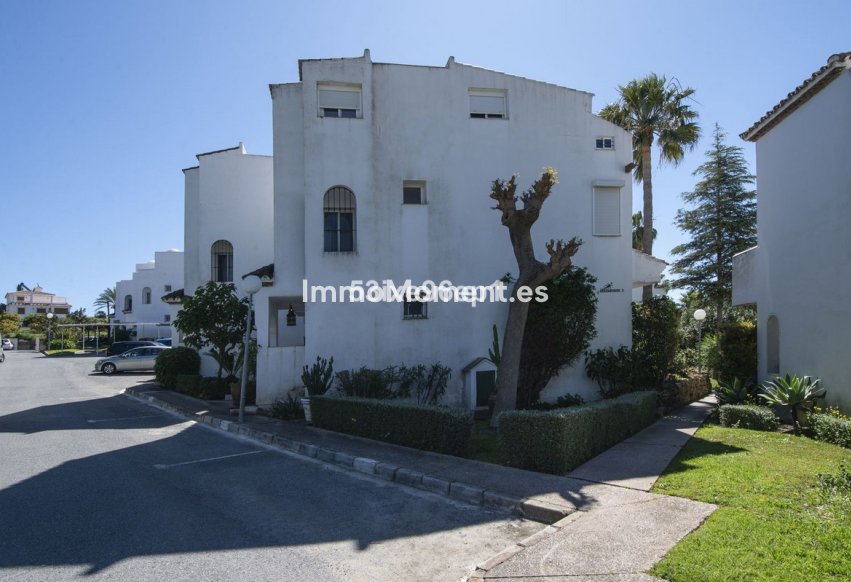 Resale - Detached villa - Estepona - New Golden Mile